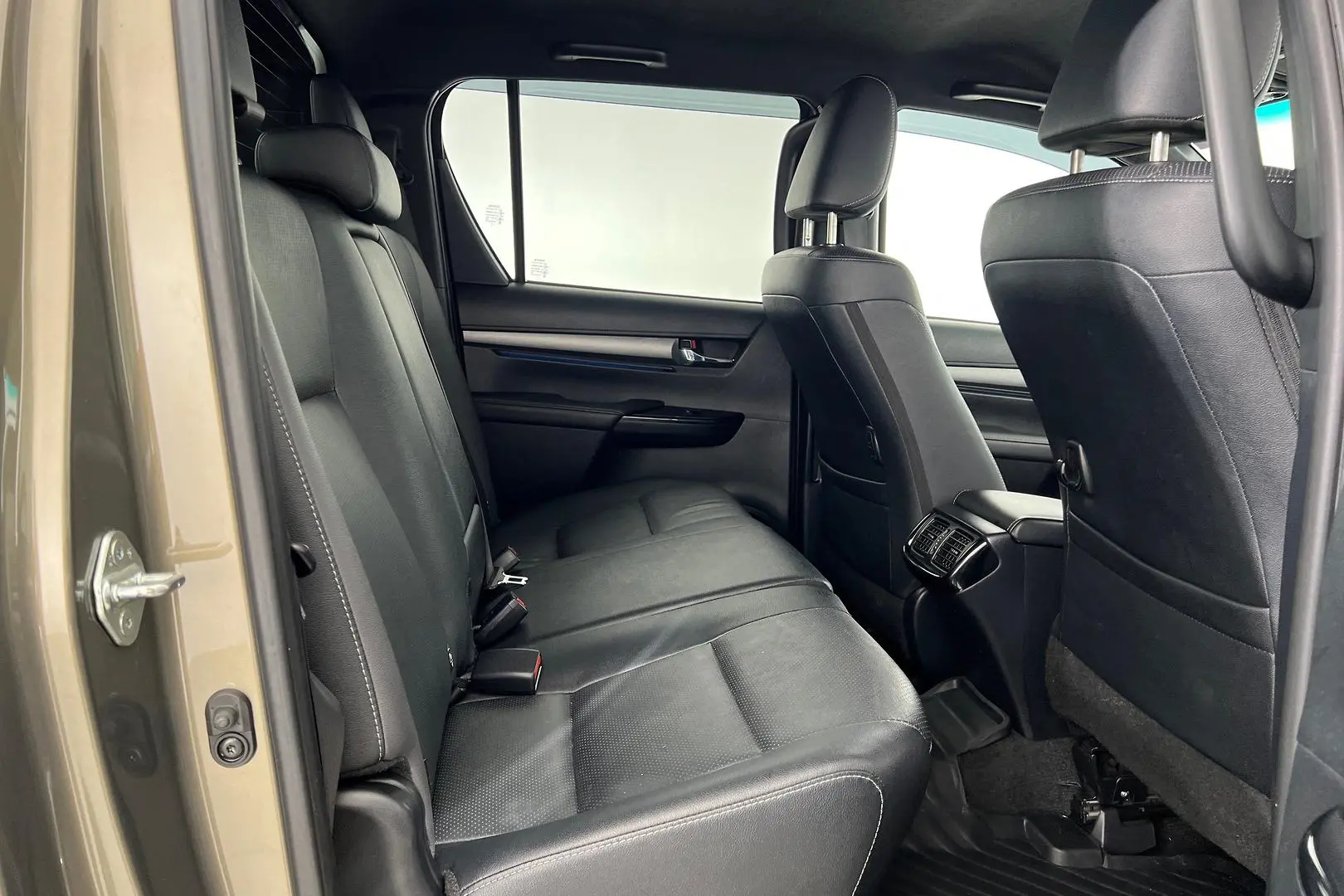 2023 Toyota Hilux Gallery Image 15