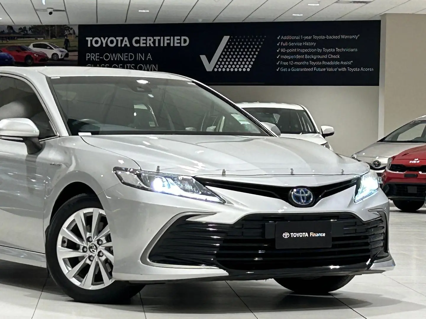 2021 Toyota Camry Gallery Image 2