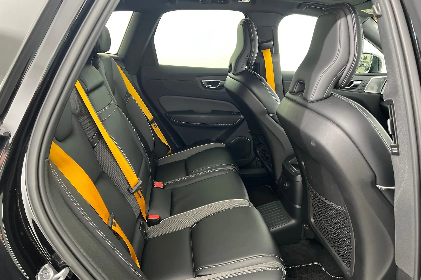 2020 Volvo XC60 Gallery Image 23