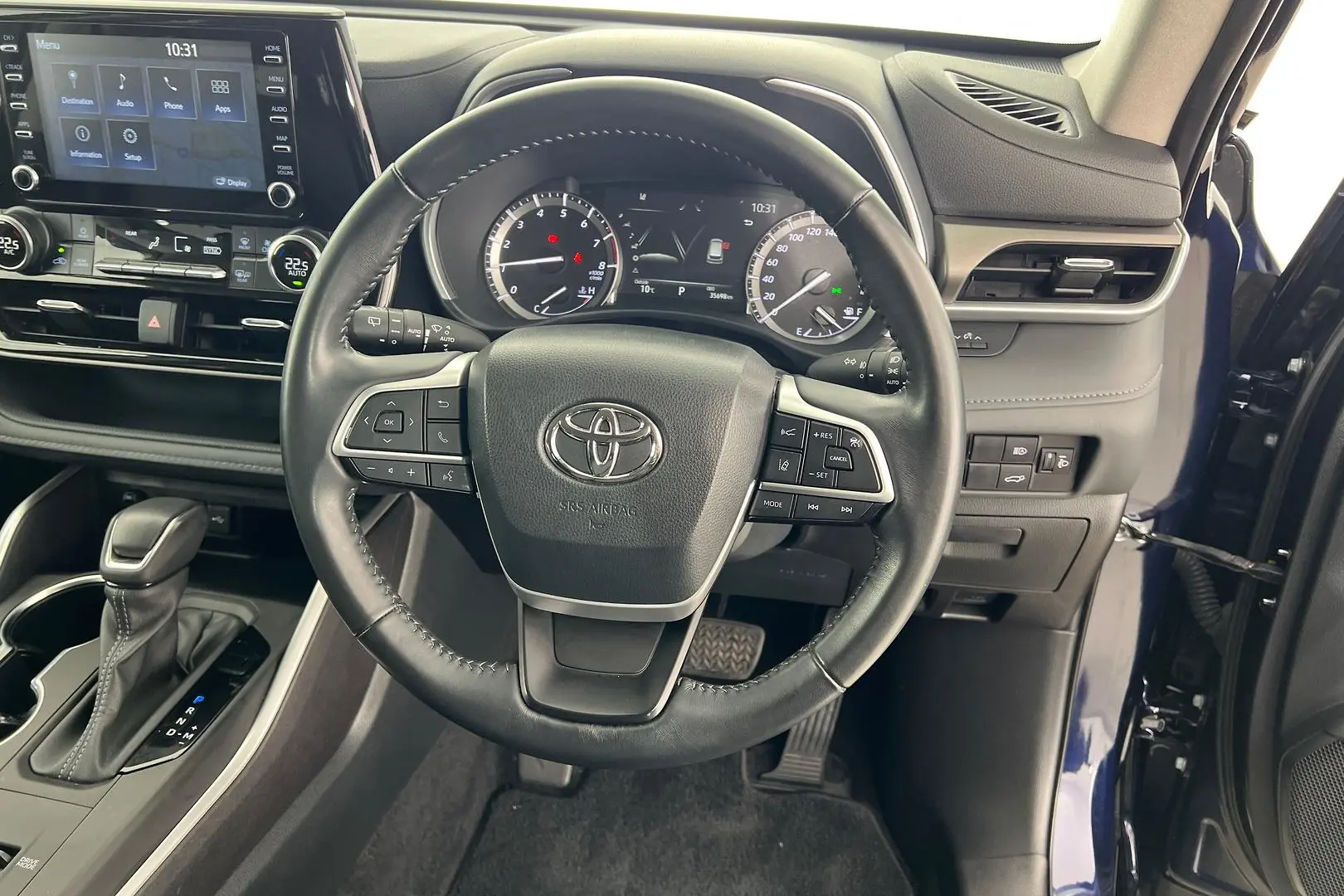 2022 Toyota Kluger Gallery Image 14