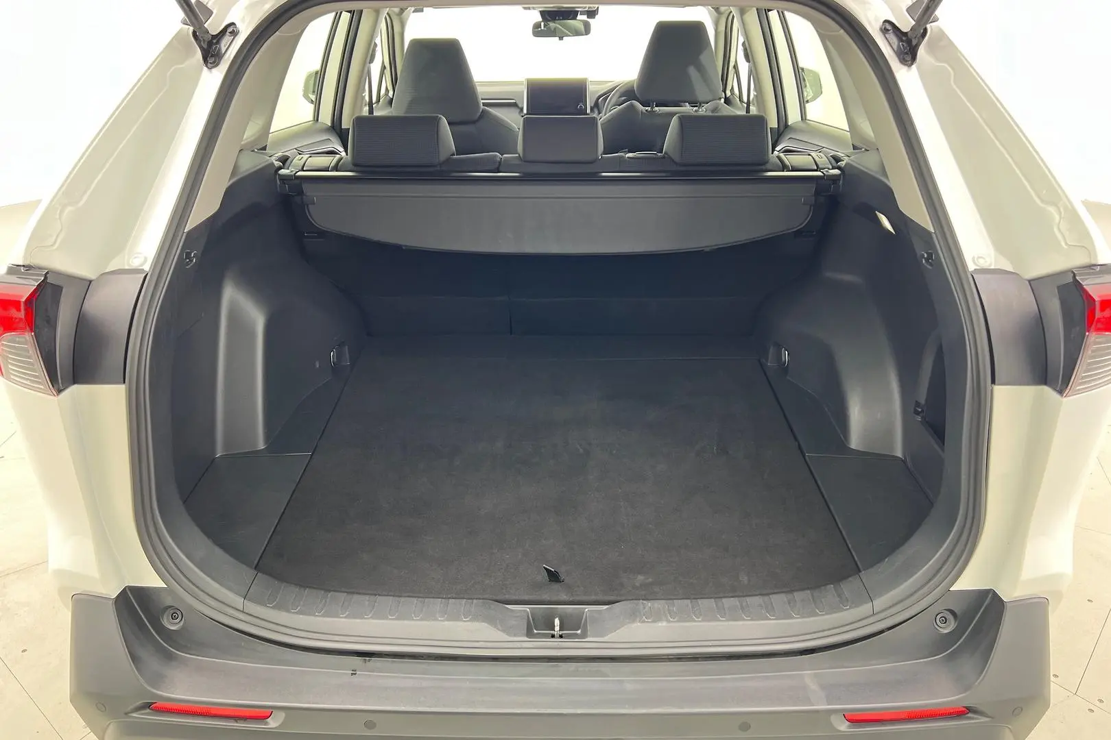 2024 Toyota RAV4 Gallery Image 22