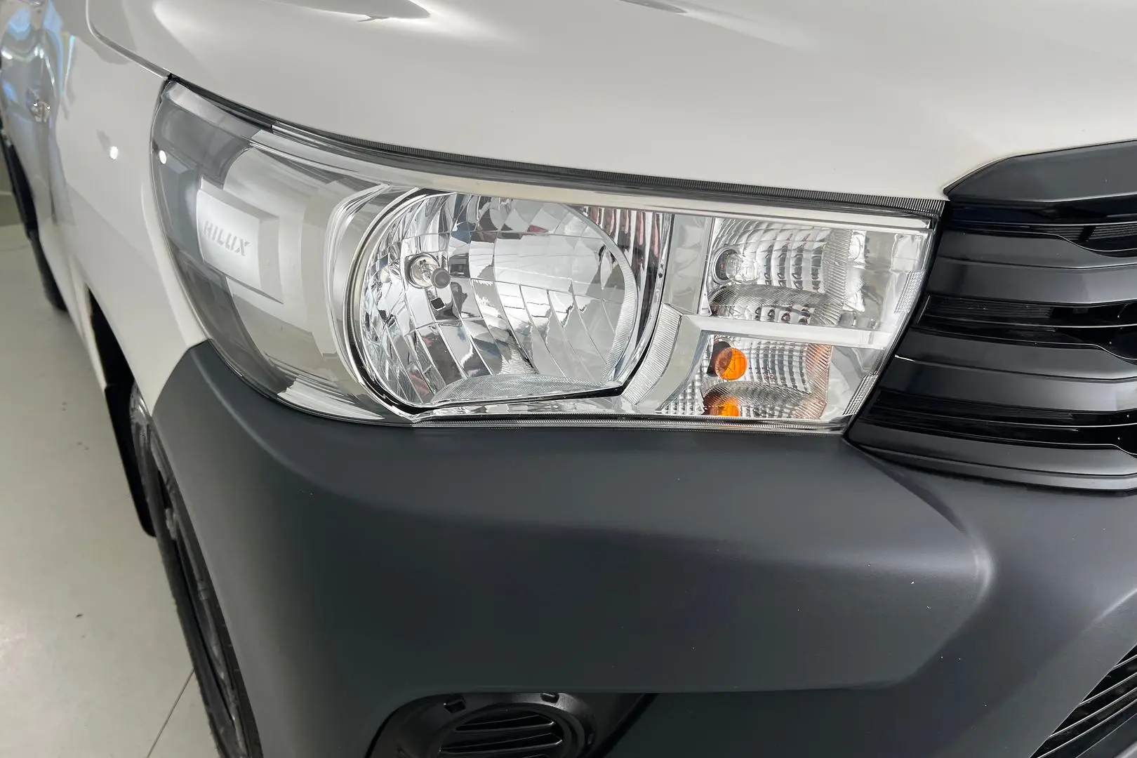 2020 Toyota Hilux Gallery Image 2