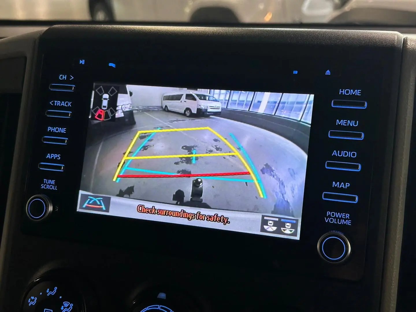 2019 Toyota Hiace Gallery Image 20