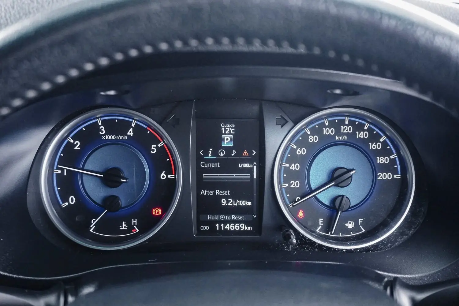 2018 Toyota Hilux Gallery Image 6