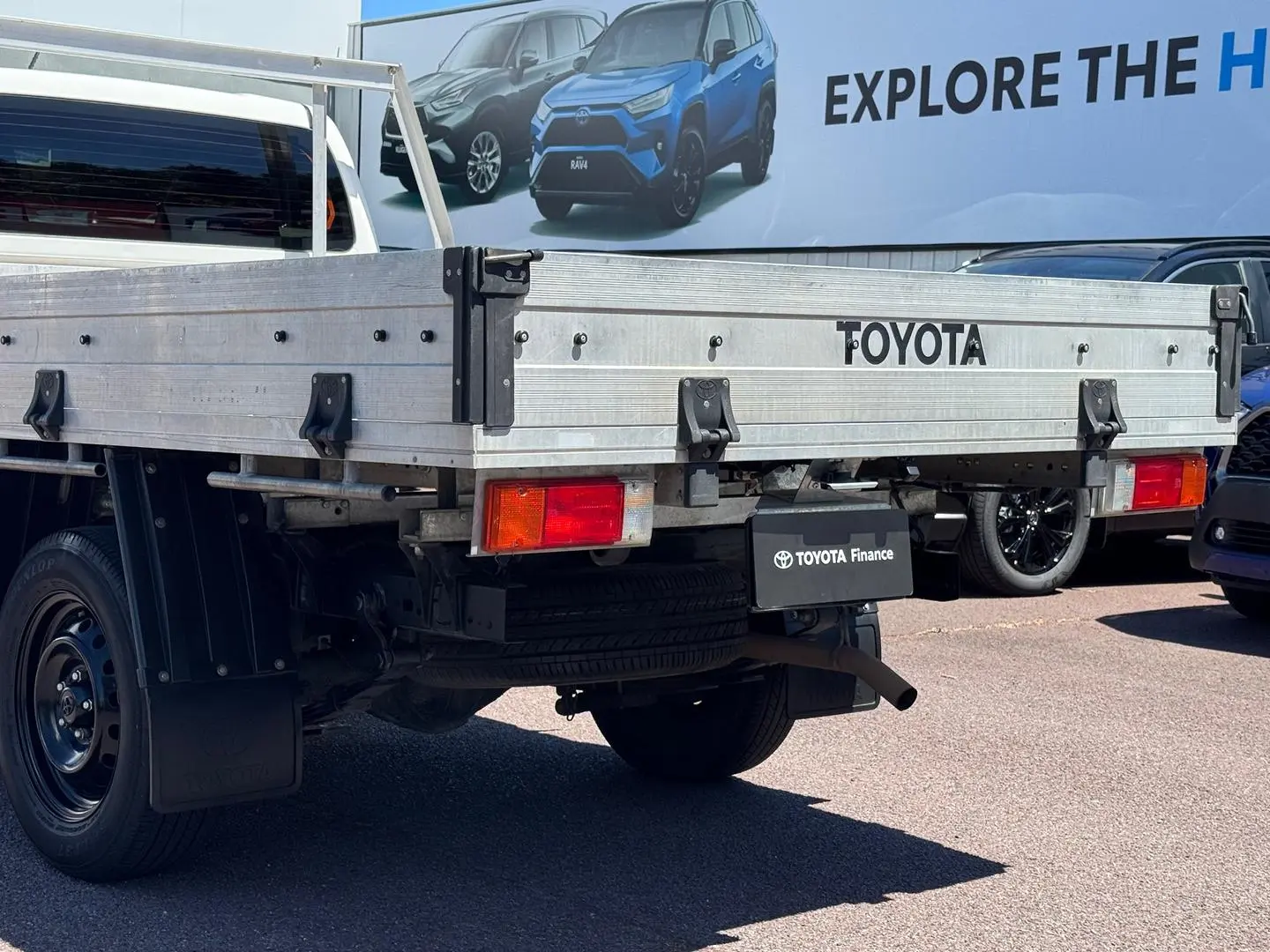 2020 Toyota Hilux Gallery Image 8