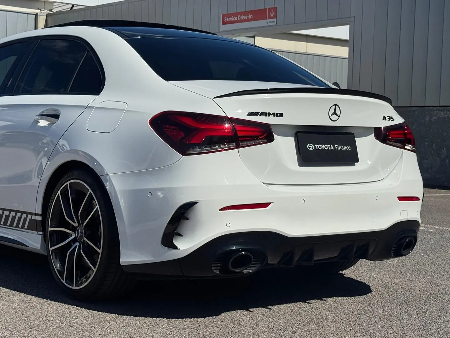2021 Mercedes-Benz A-Class Gallery Image 8