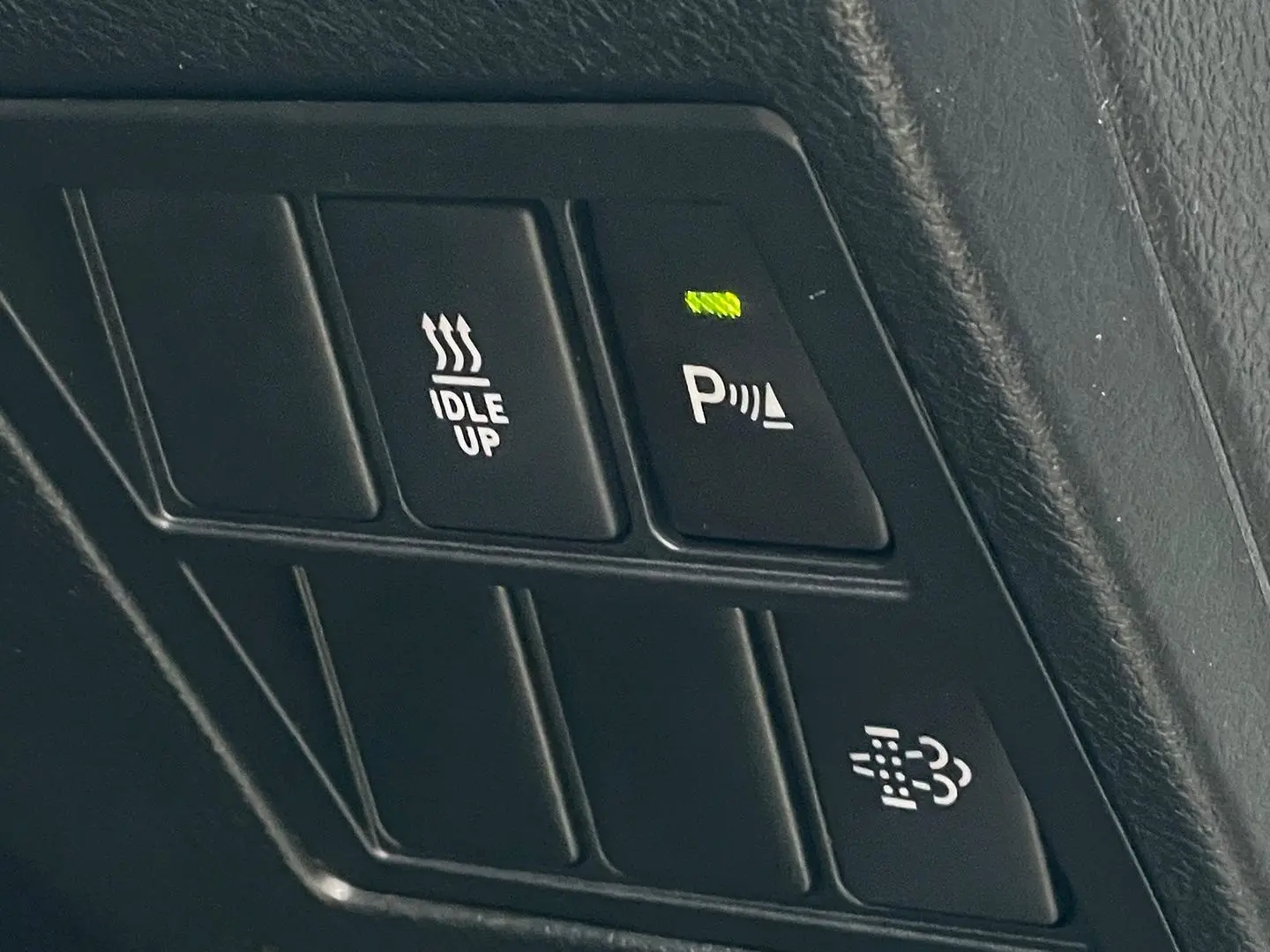 2021 Toyota Fortuner Gallery Image 18