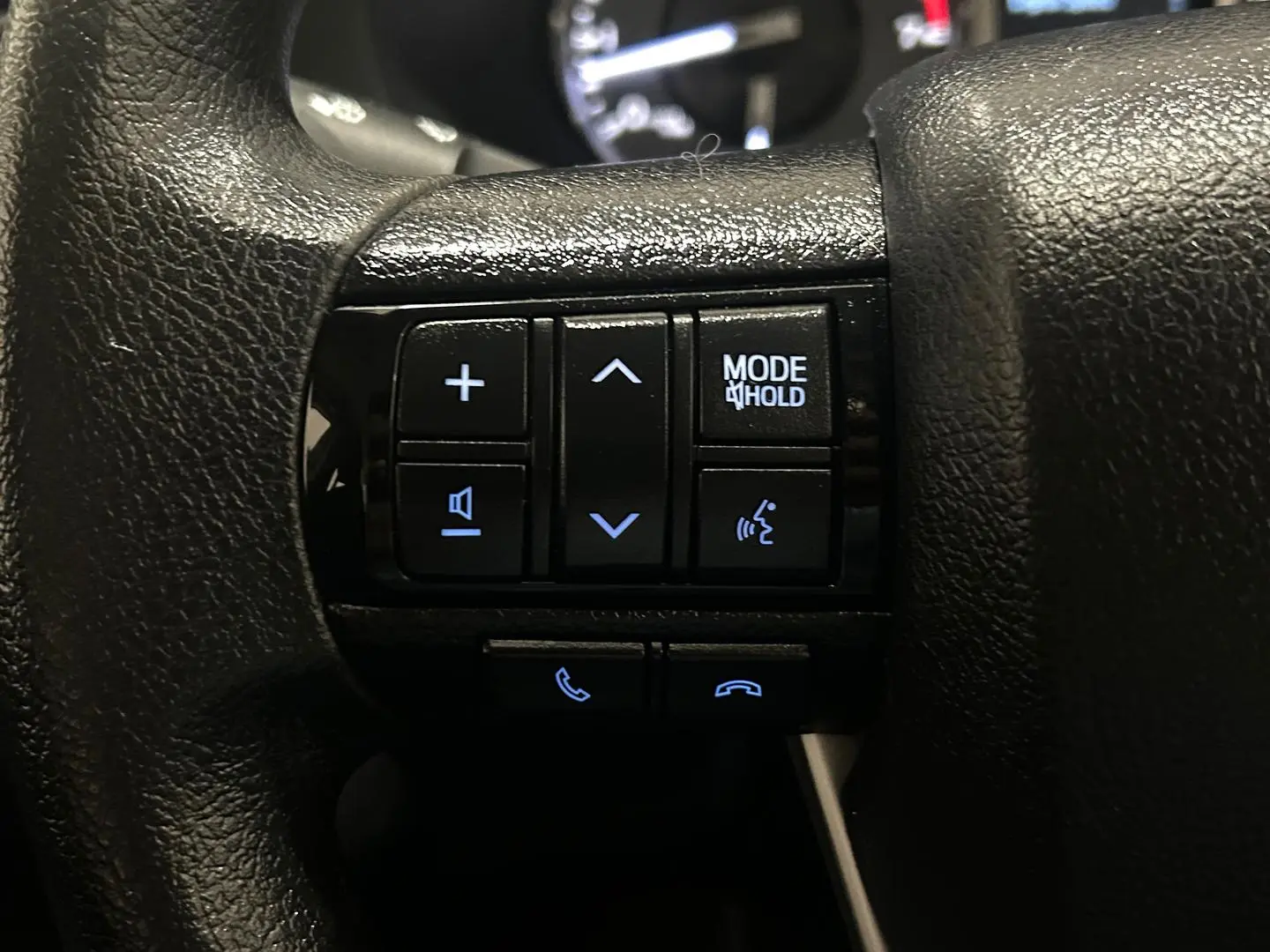 2021 Toyota Hilux Gallery Image 18