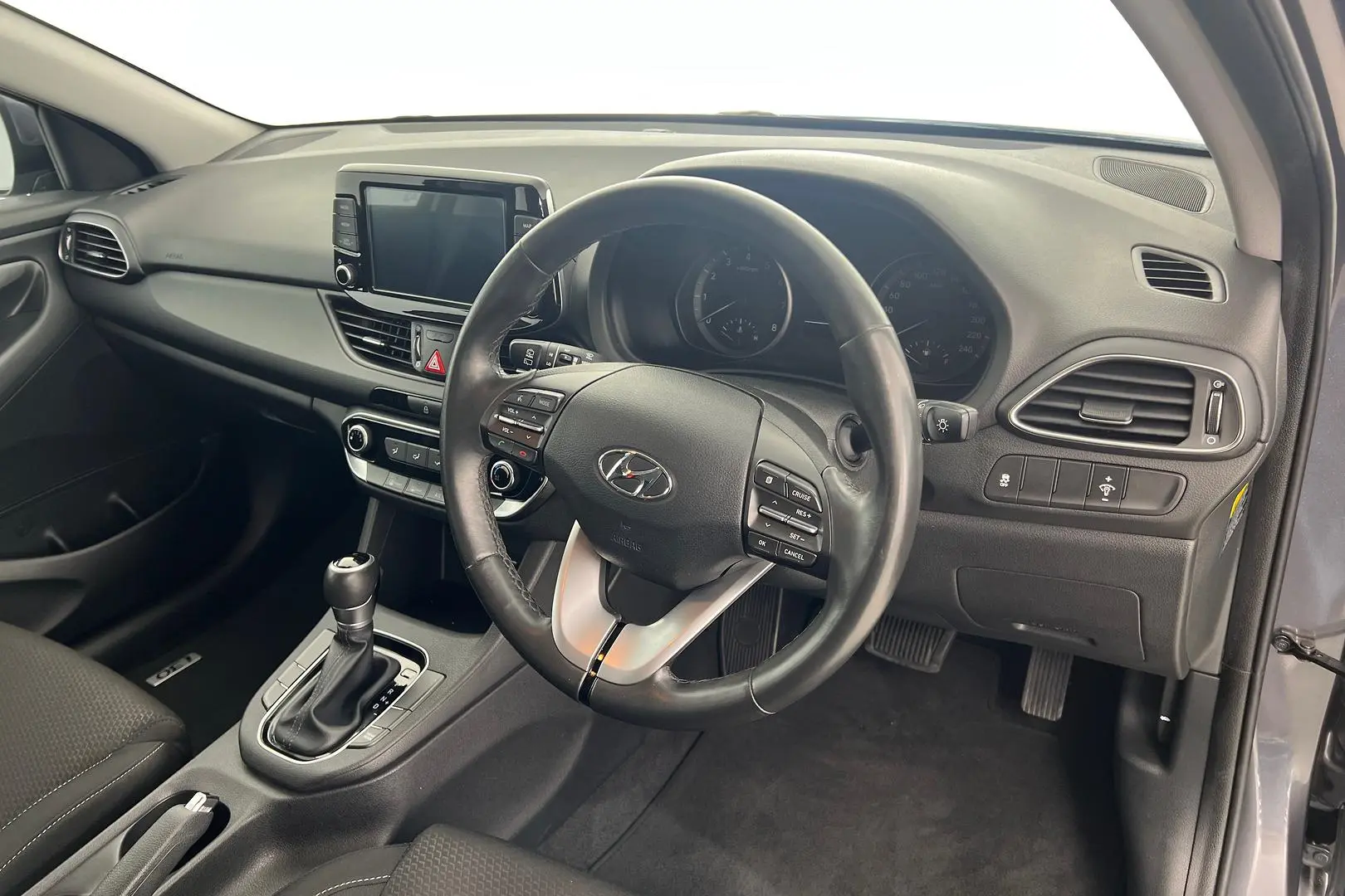 2018 Hyundai i30 Gallery Image 11