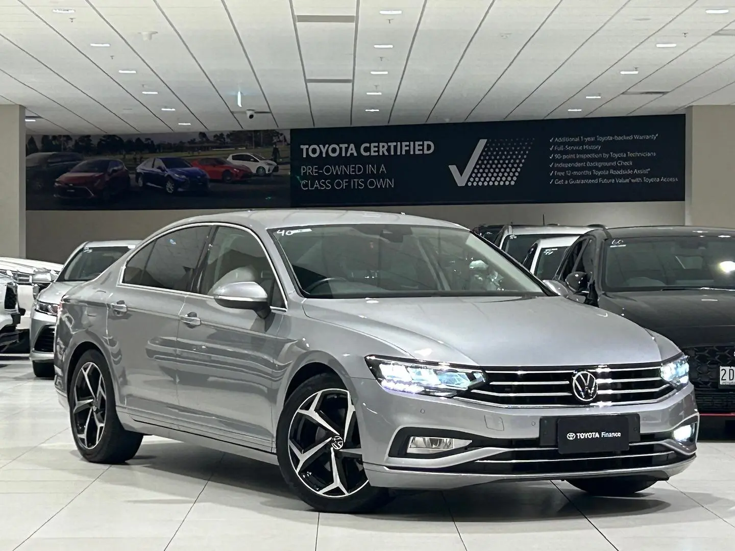 2022 Volkswagen Passat Gallery Image 1