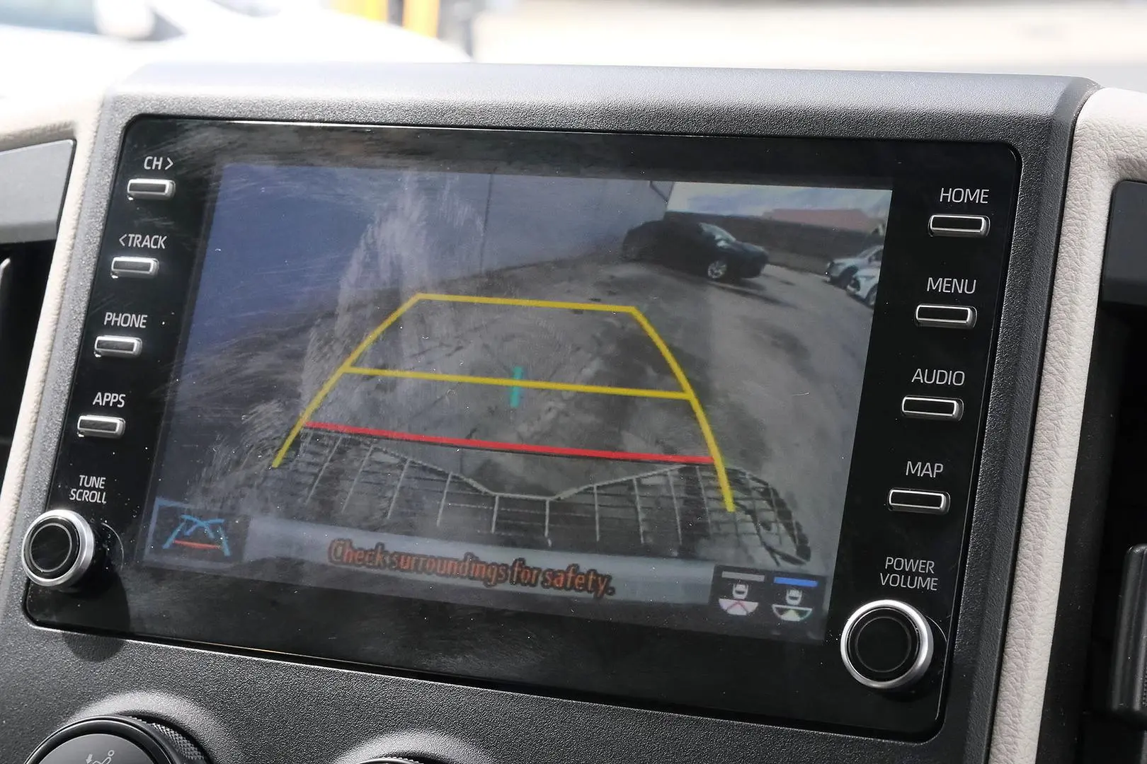 2021 Toyota Hiace Gallery Image 9