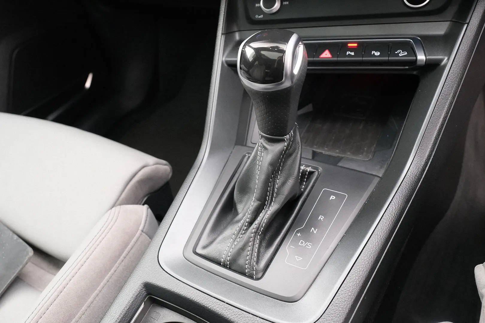 2021 Audi Q3 Gallery Image 18