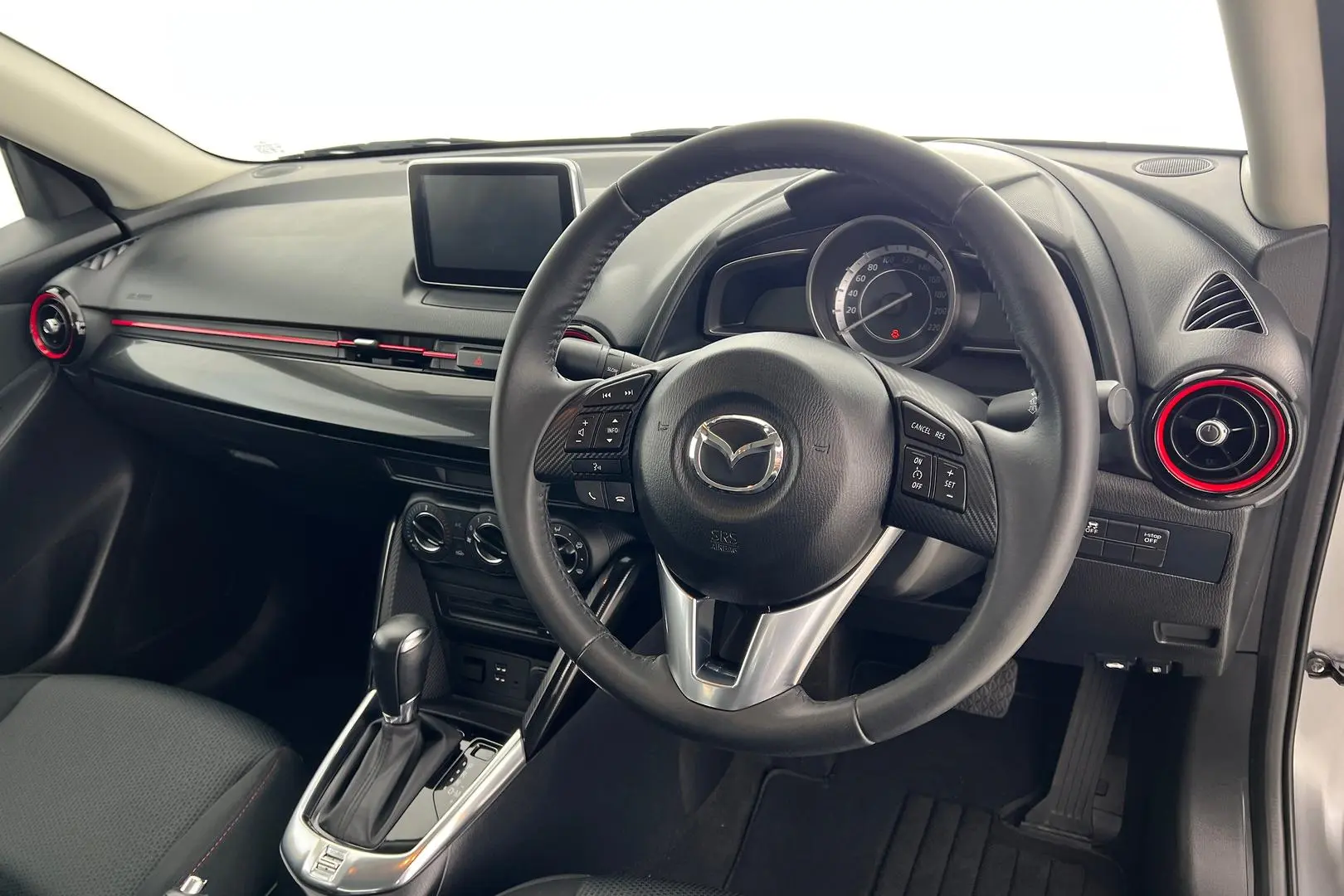 2016 Mazda 2 Gallery Image 12