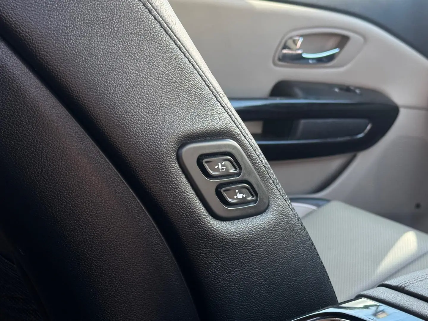 2019 Kia Carnival Gallery Image 25