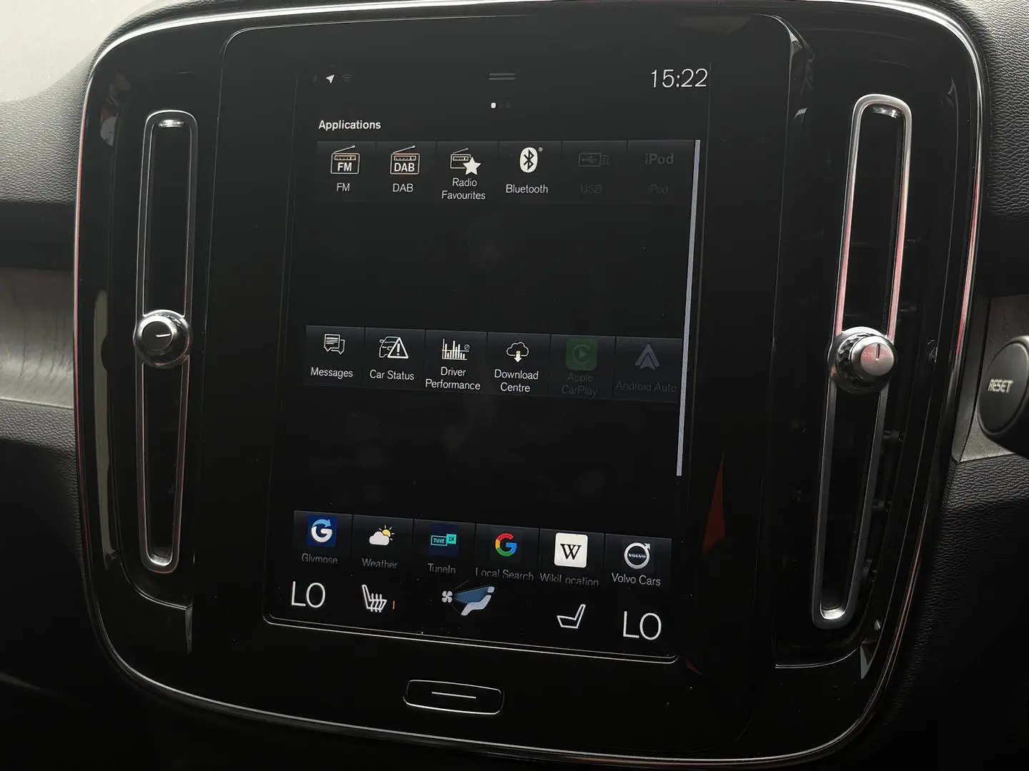 2021 Volvo XC40 Gallery Image 16