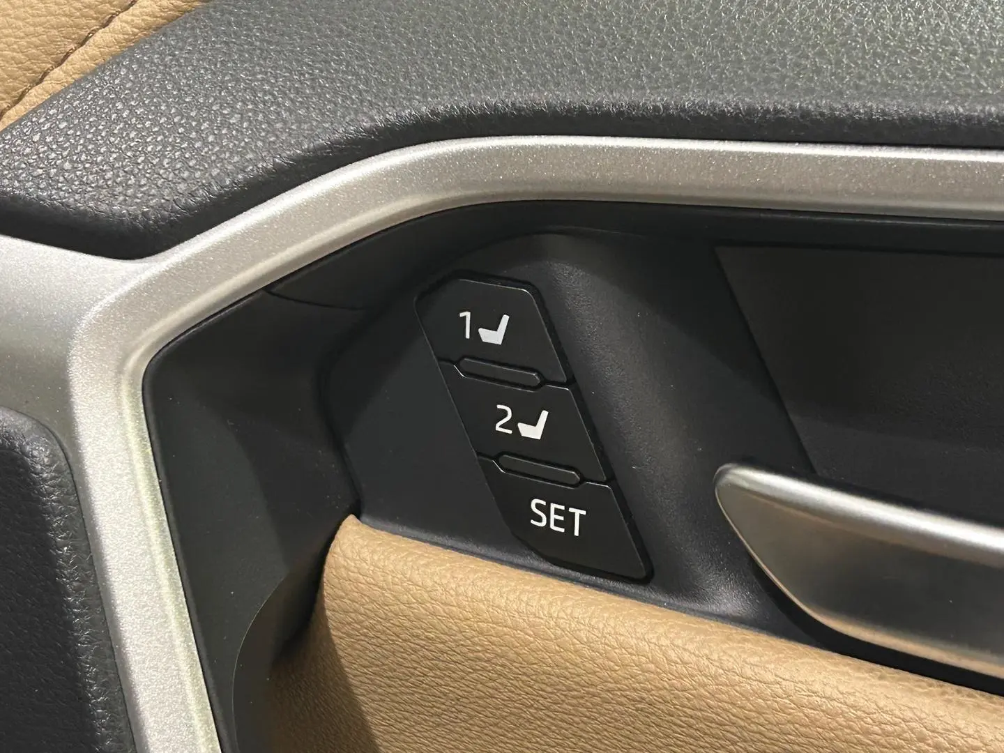 2024 Toyota RAV4 Gallery Image 20