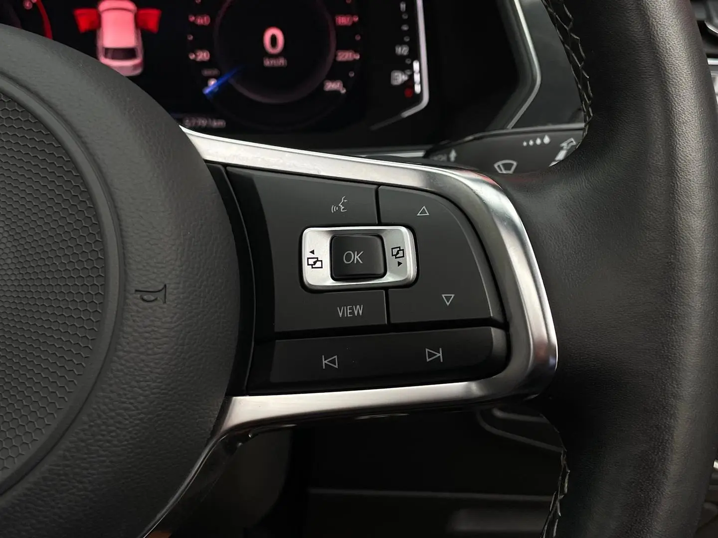 2021 Volkswagen Tiguan Gallery Image 19