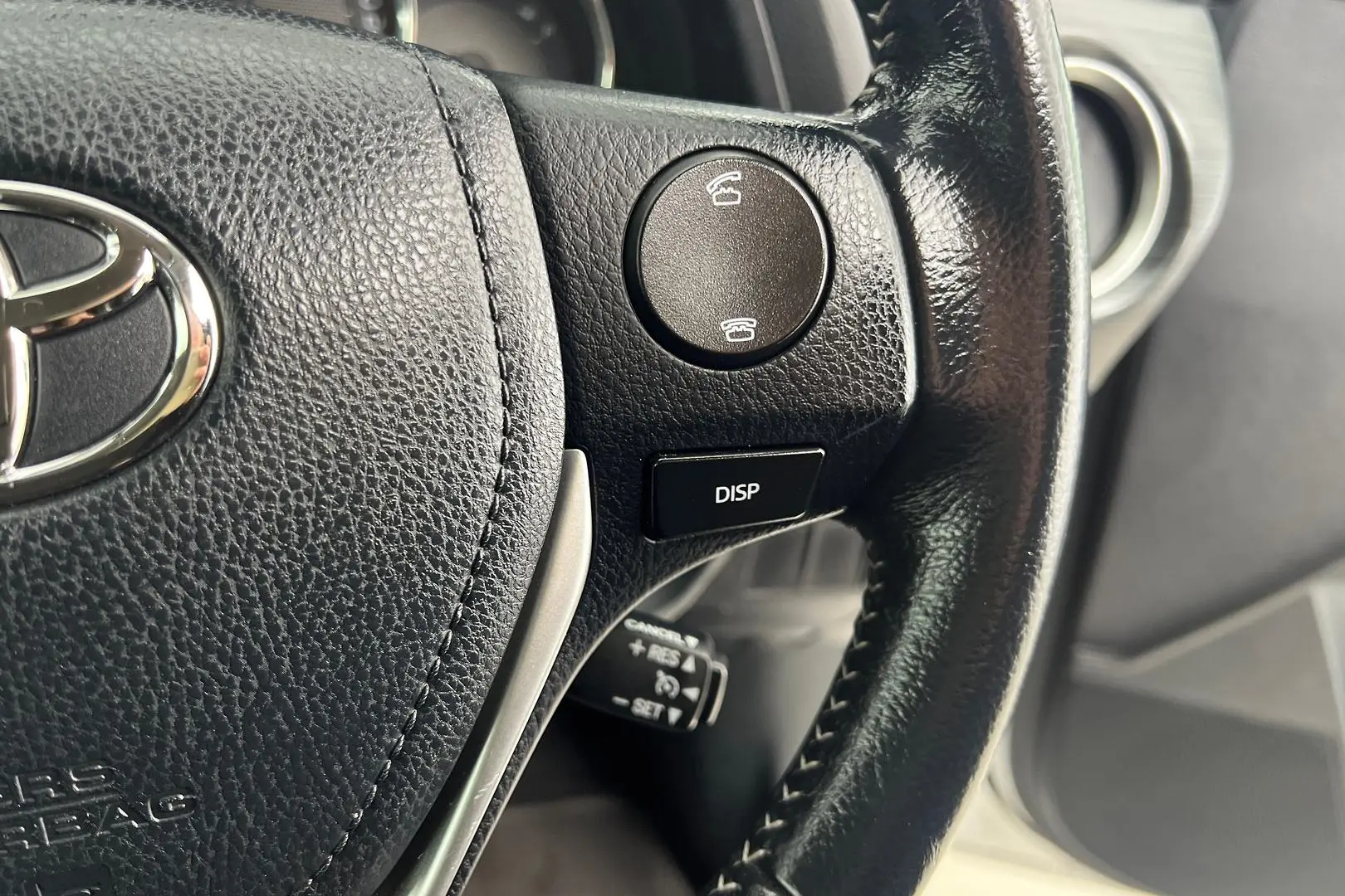 2014 Toyota Corolla Gallery Image 17