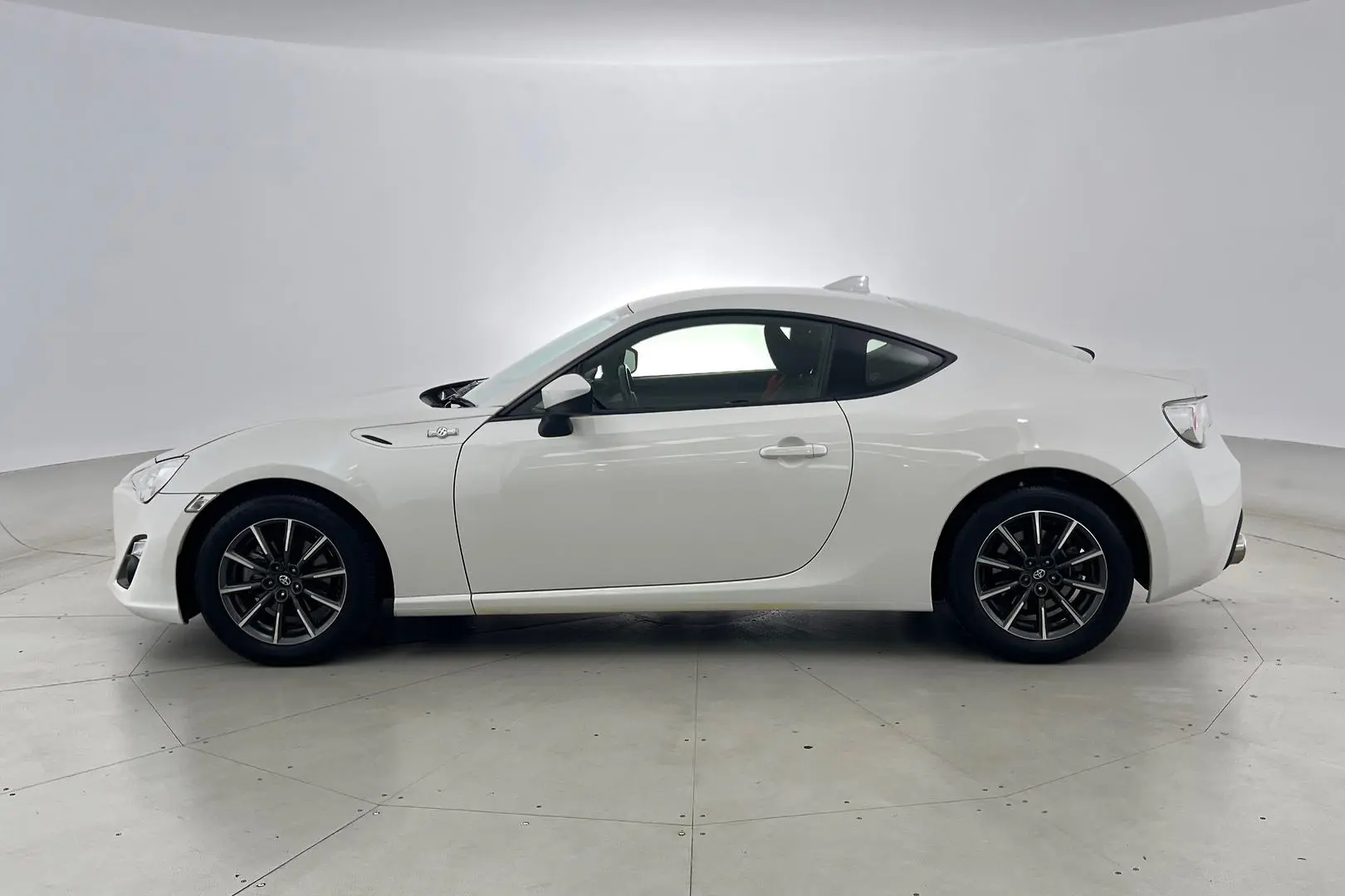 2016 Toyota 86 Gallery Image 7