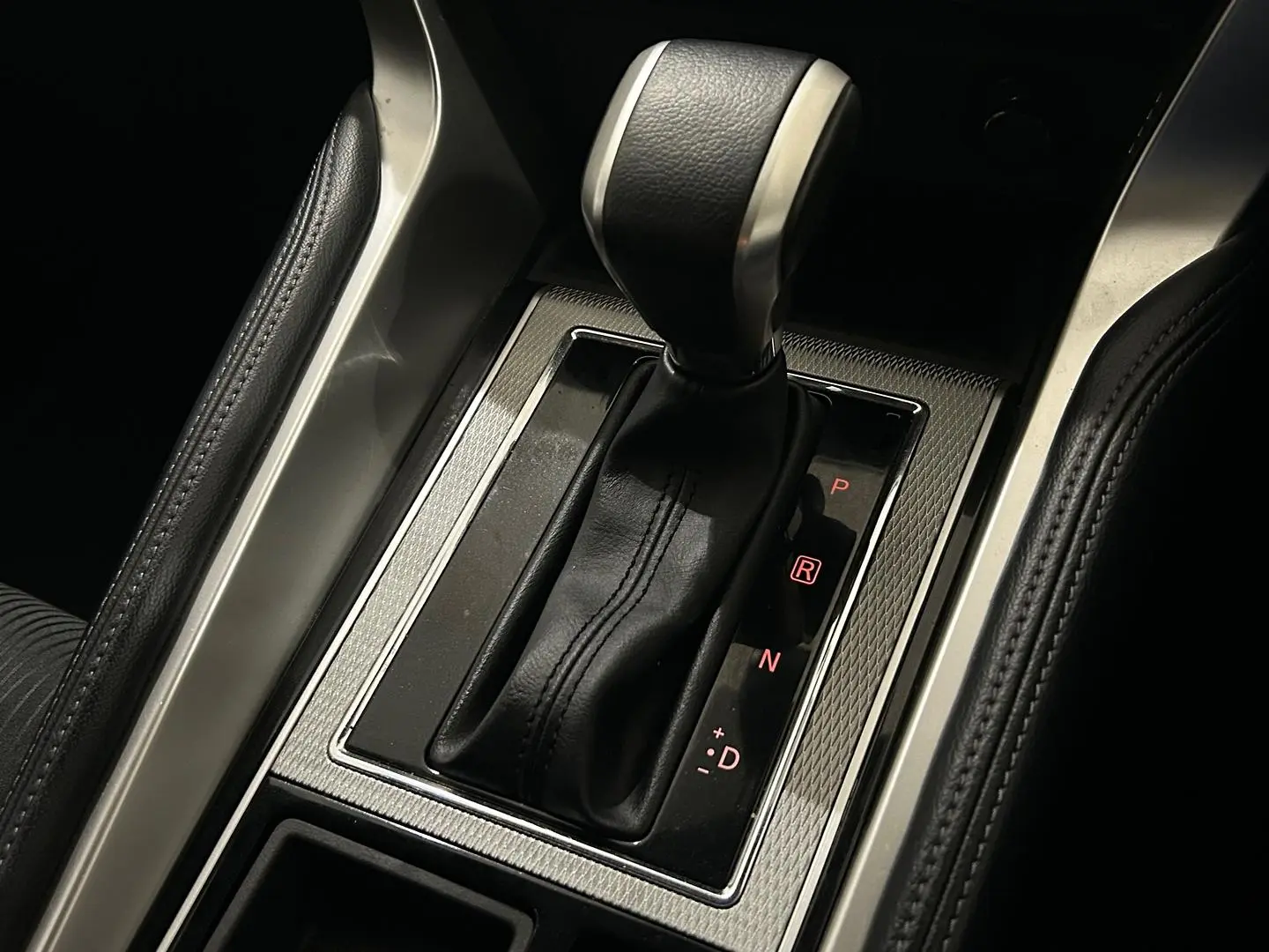 2023 Mitsubishi Pajero Sport Gallery Image 18