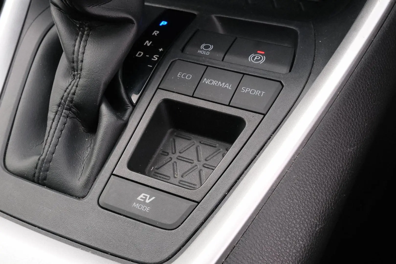 2021 Toyota RAV4 Gallery Image 18