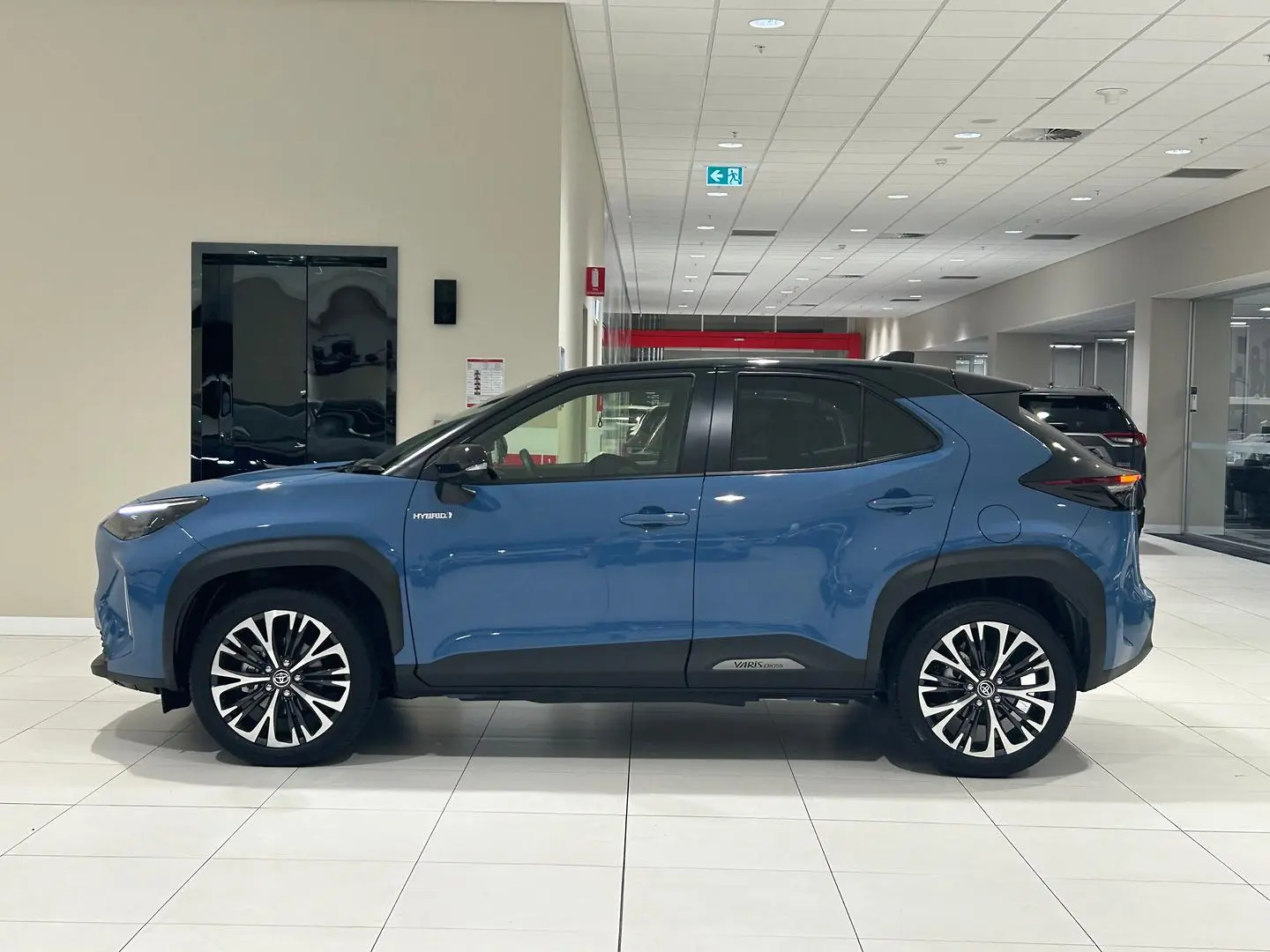 2023 Toyota Yaris Cross Gallery Image 6