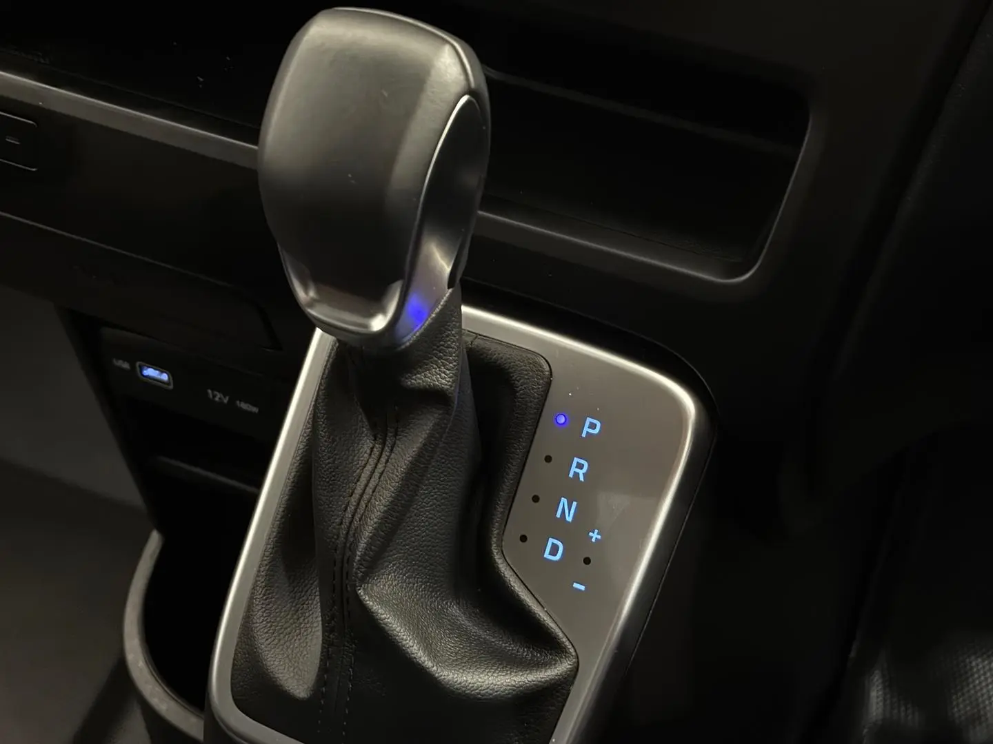 2023 Hyundai STARIA LOAD Gallery Image 21