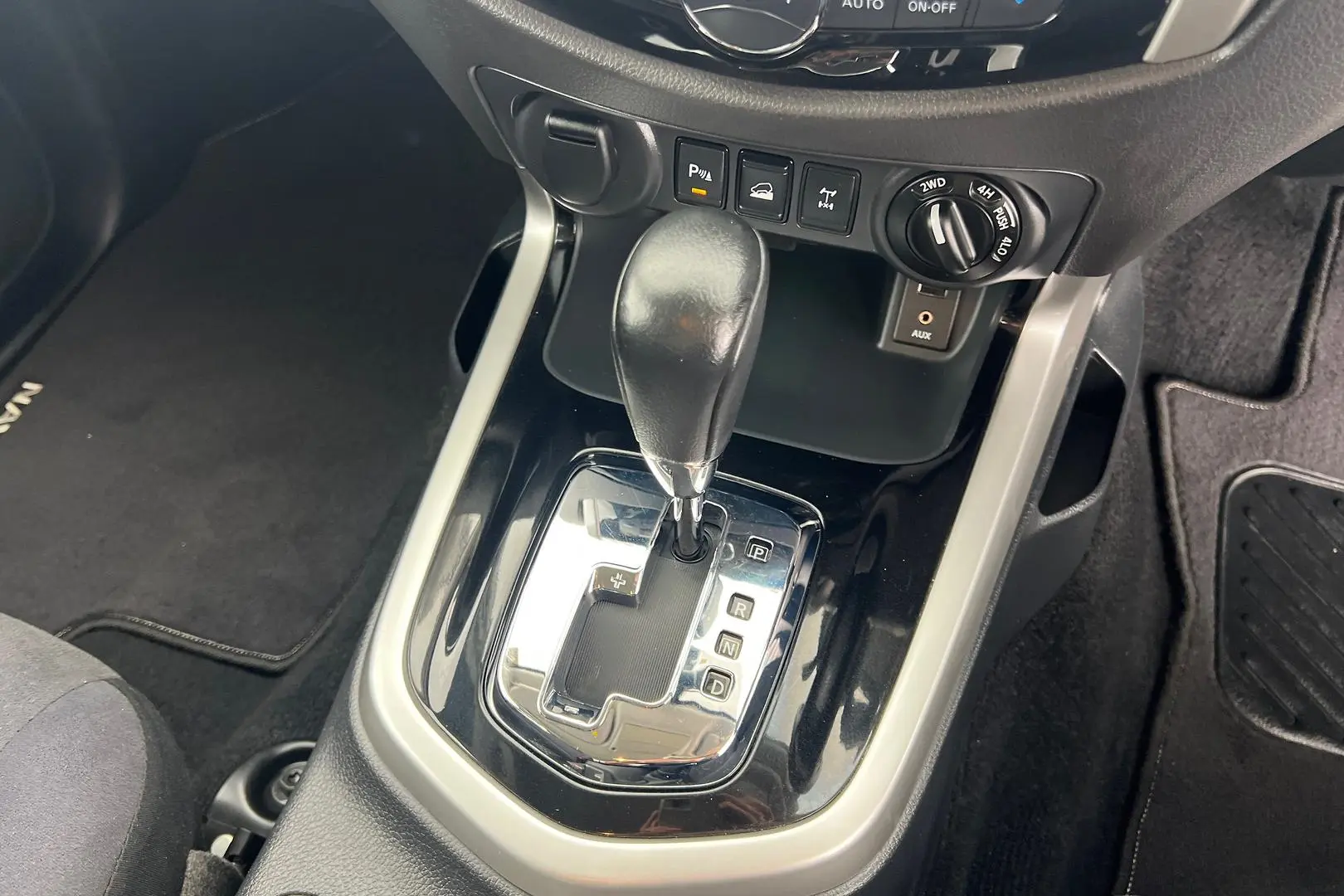 2019 Nissan Navara Gallery Image 21