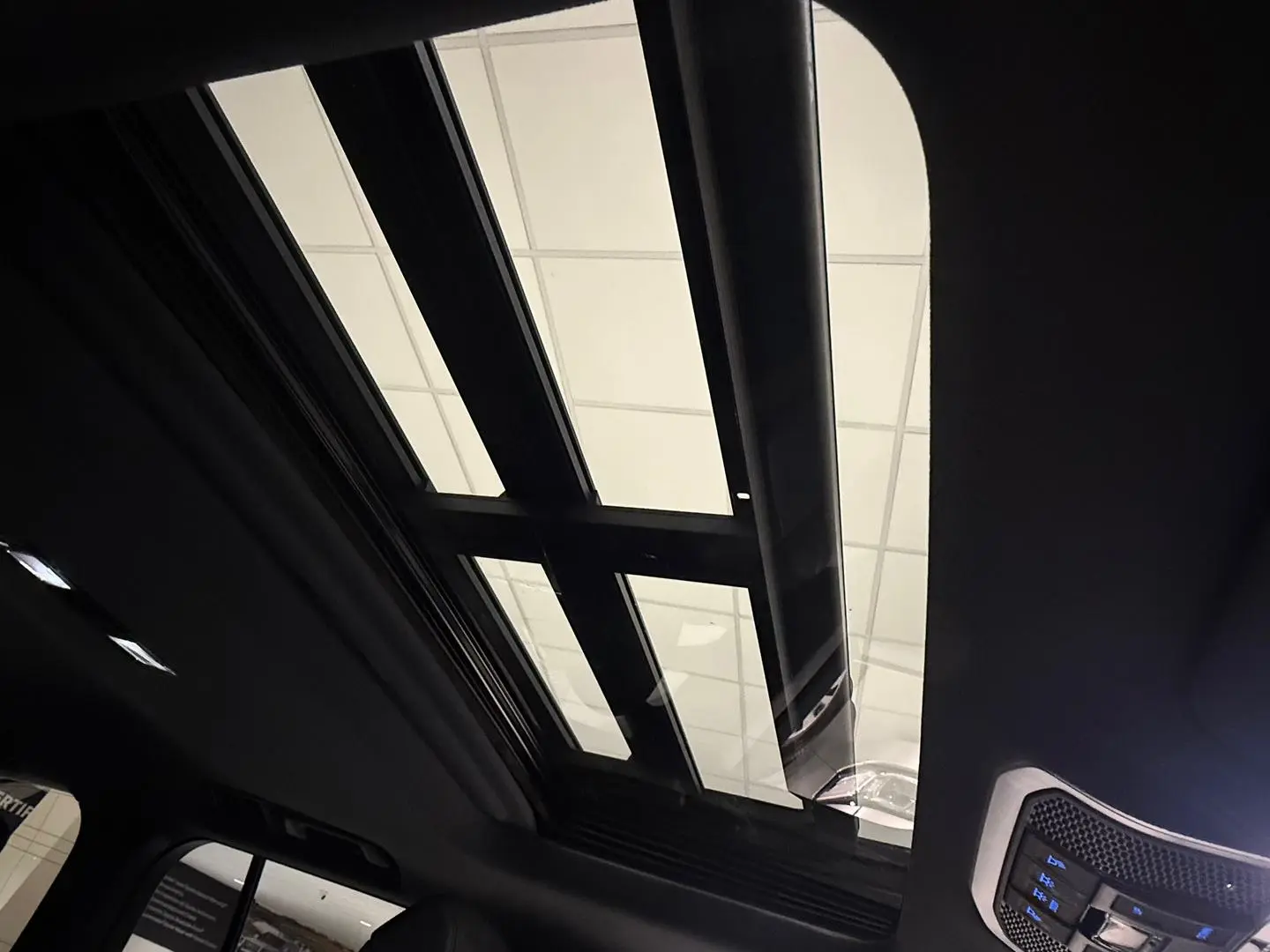 2022 Toyota Landcruiser Gallery Image 30