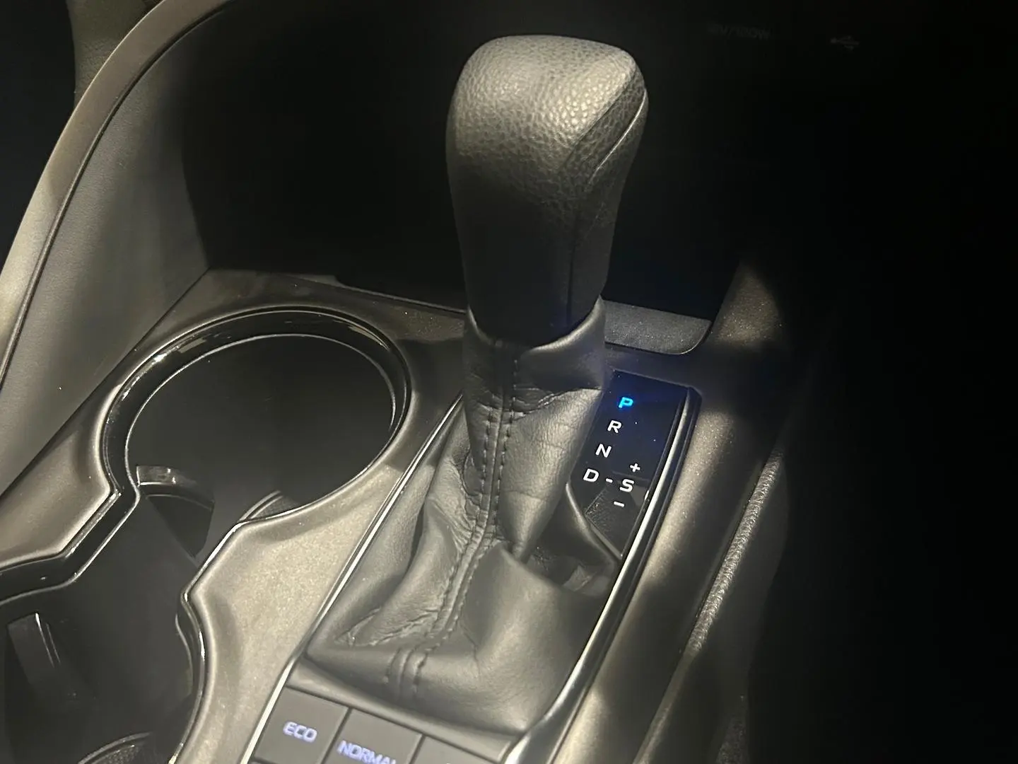 2024 Toyota Camry Gallery Image 17