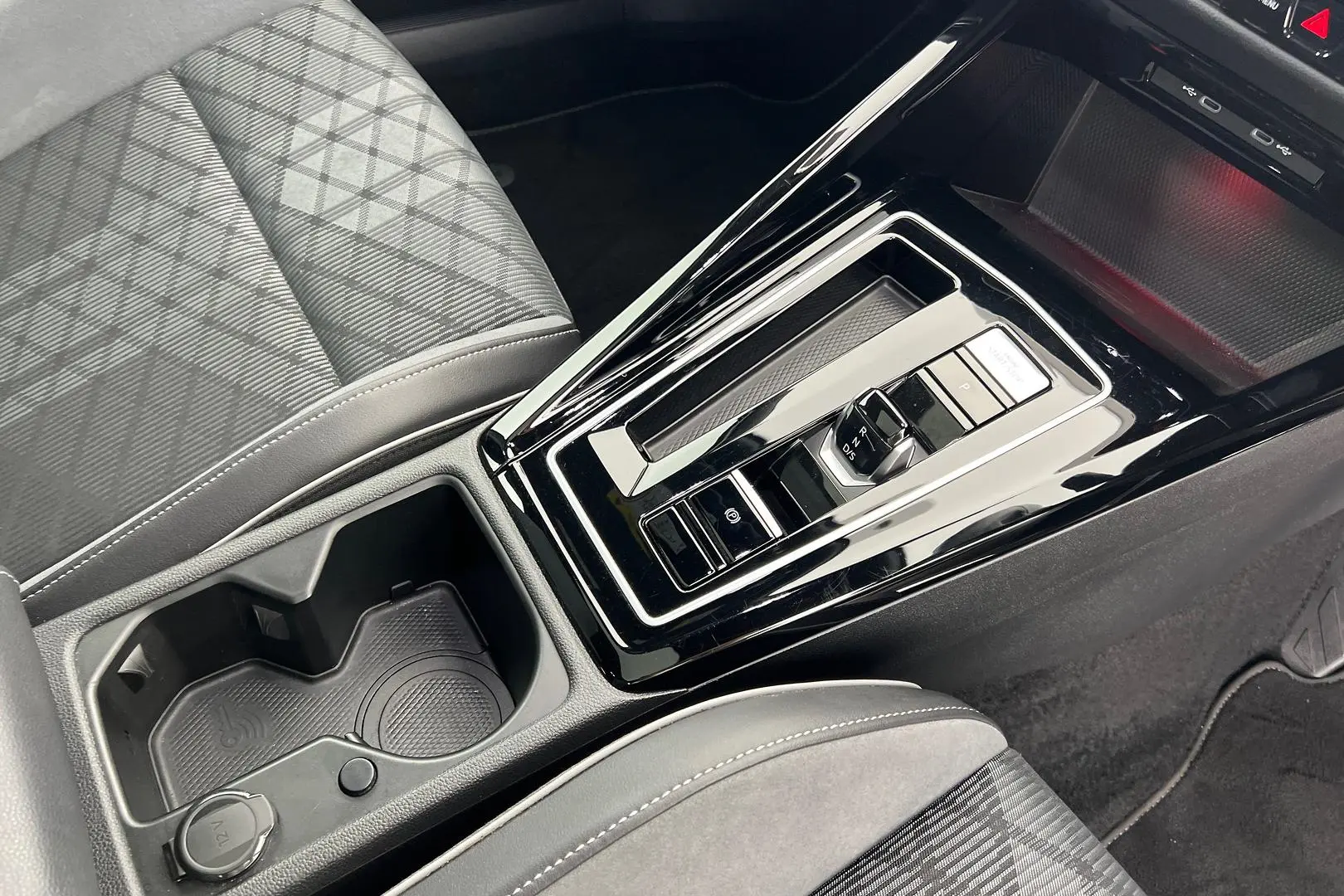 2023 Volkswagen Golf Gallery Image 22