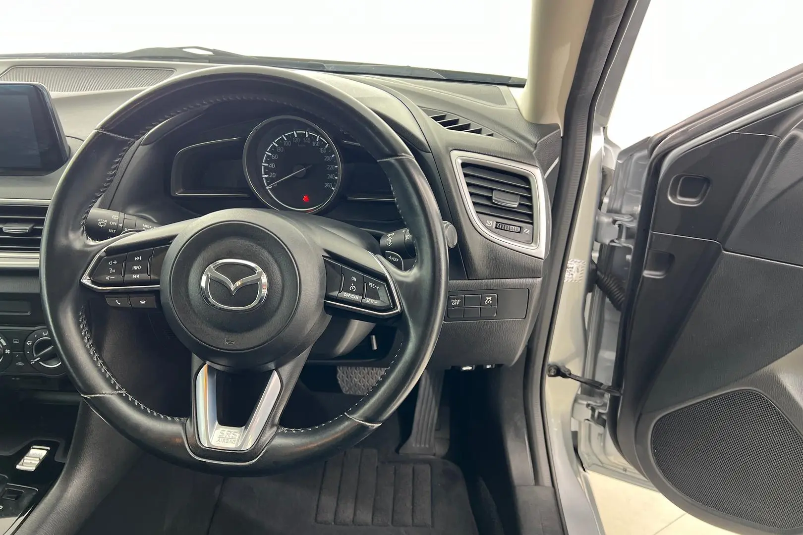 2017 Mazda 3 Image 16