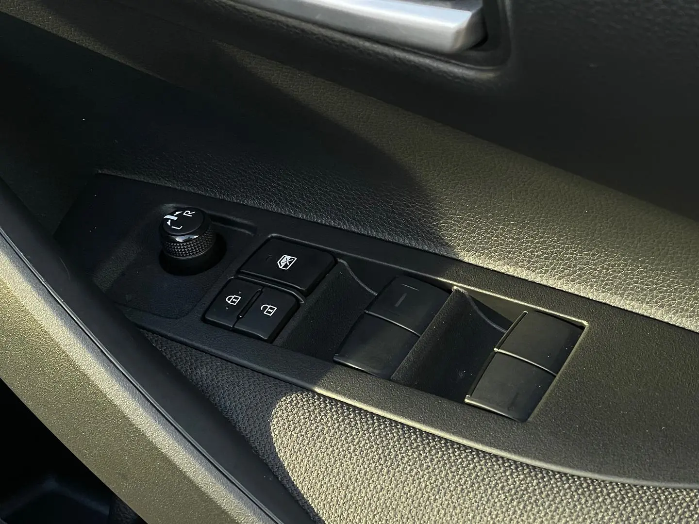 2024 Toyota Corolla Gallery Image 21