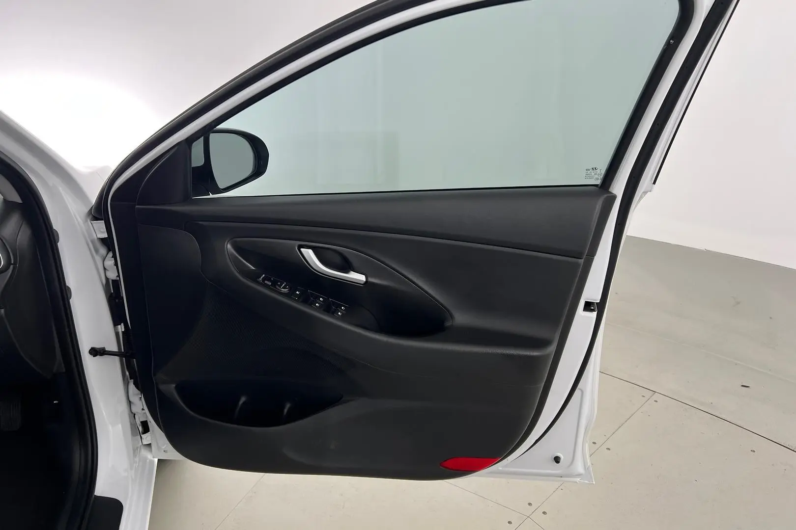2020 Hyundai i30 Gallery Image 10