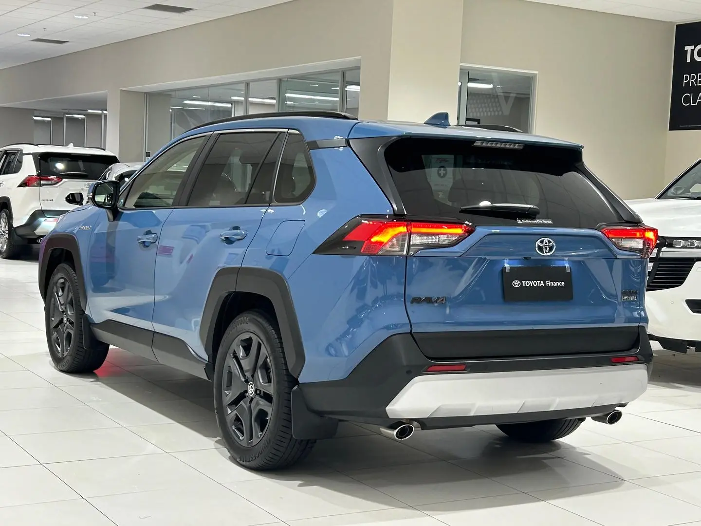 2024 Toyota RAV4 Gallery Image 8