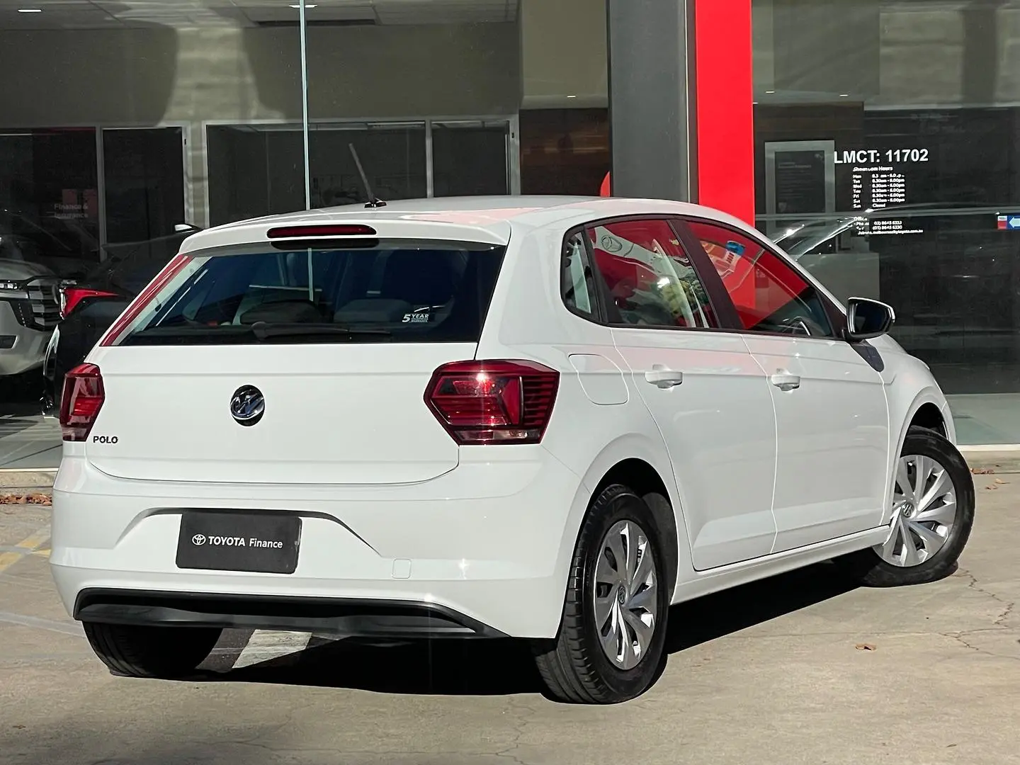 2020 Volkswagen Polo Gallery Image 9