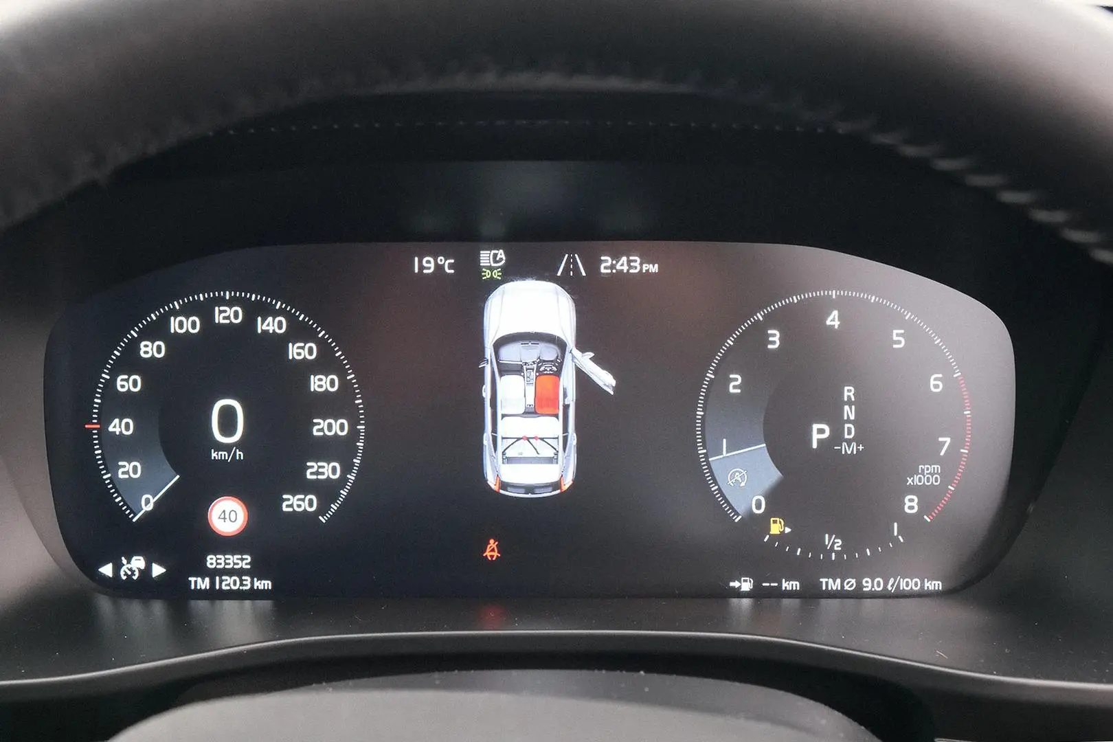 2021 Volvo XC40 Gallery Image 13