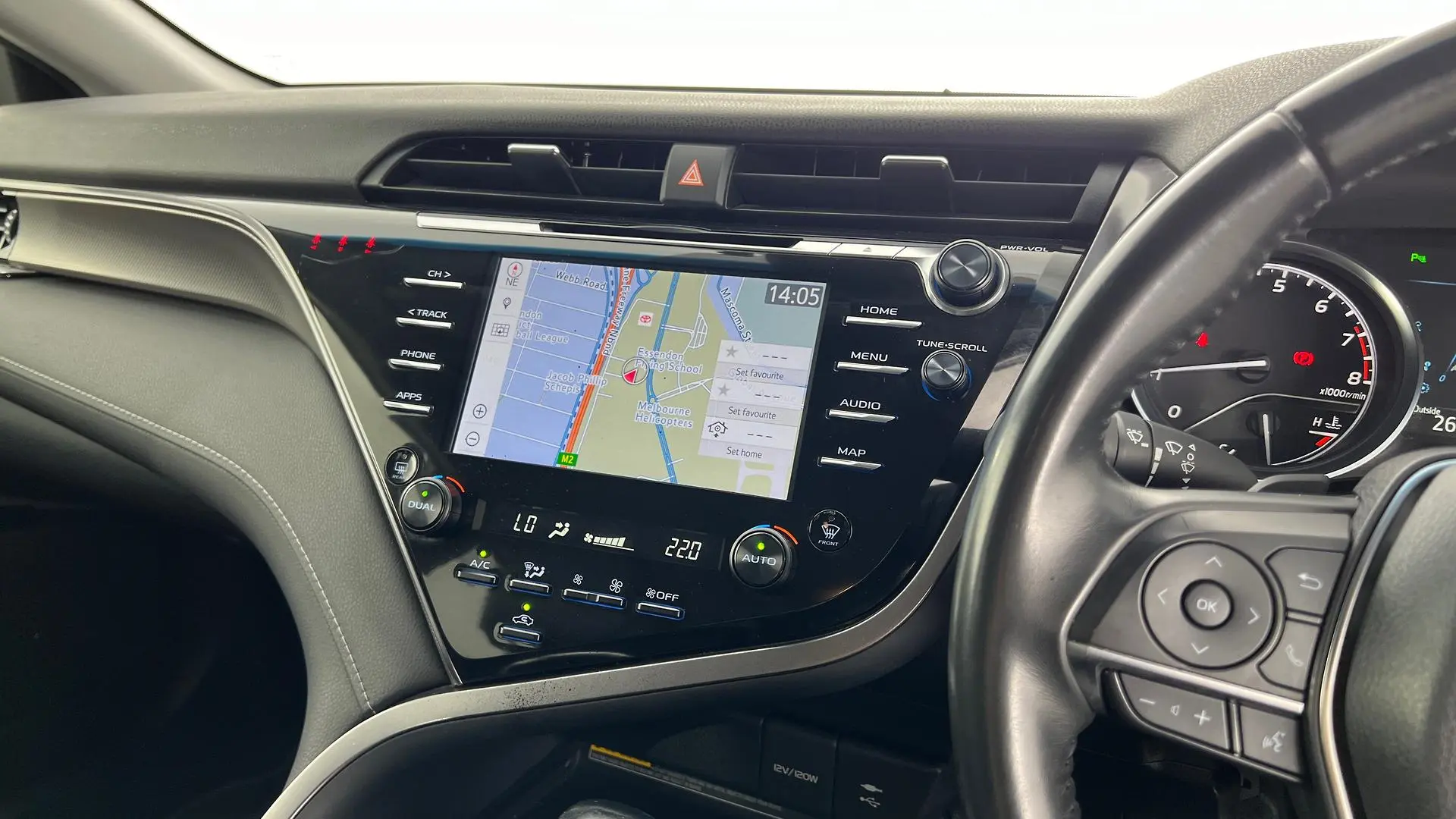 2019 Toyota Camry Gallery Image 20