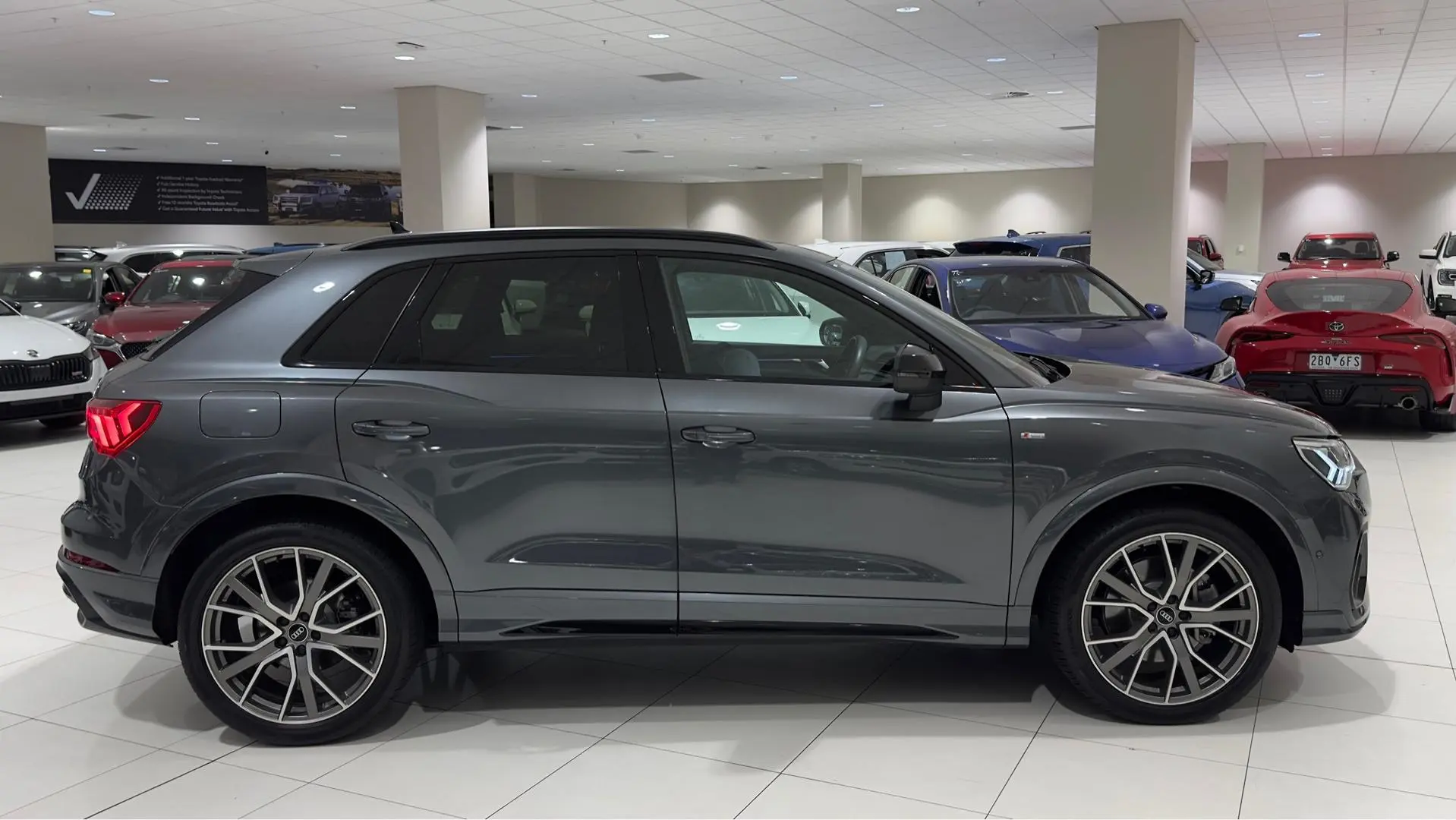 2022 Audi Q3 Gallery Image 2