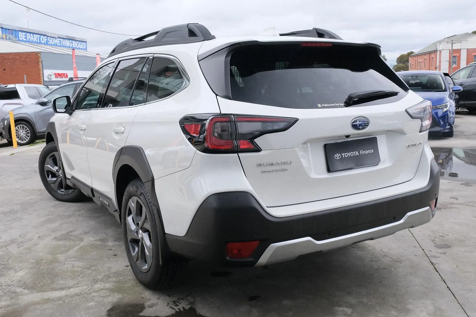 2021 Subaru Outback Gallery Image 2