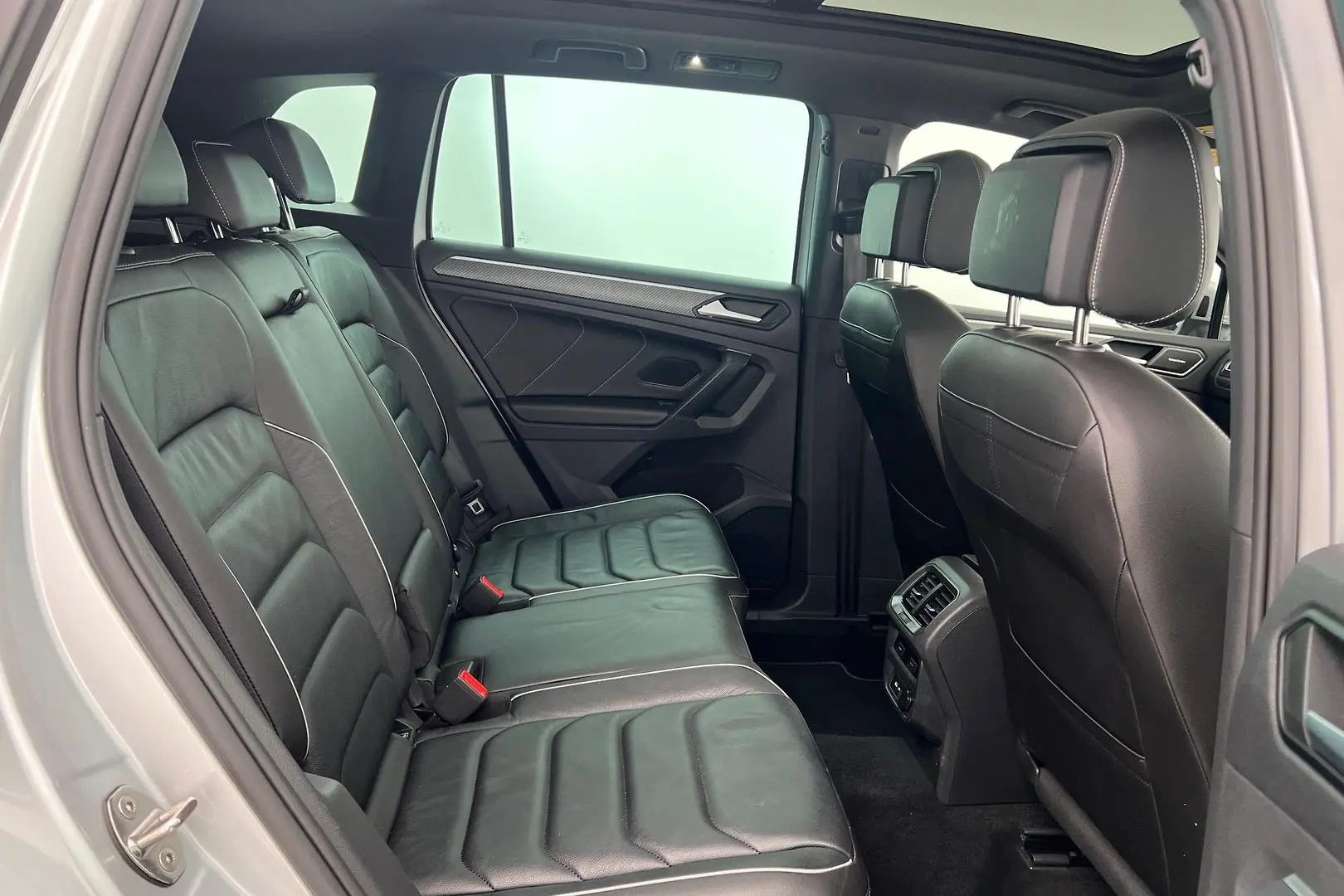 2021 Volkswagen Tiguan Gallery Image 20