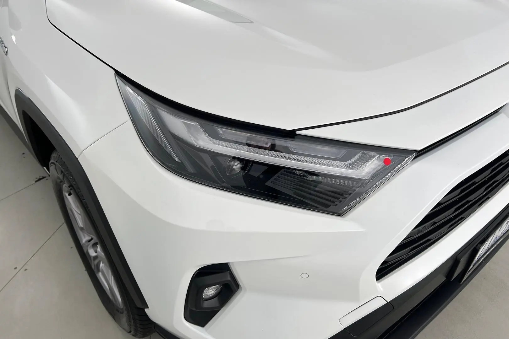 2024 Toyota RAV4 Gallery Image 3