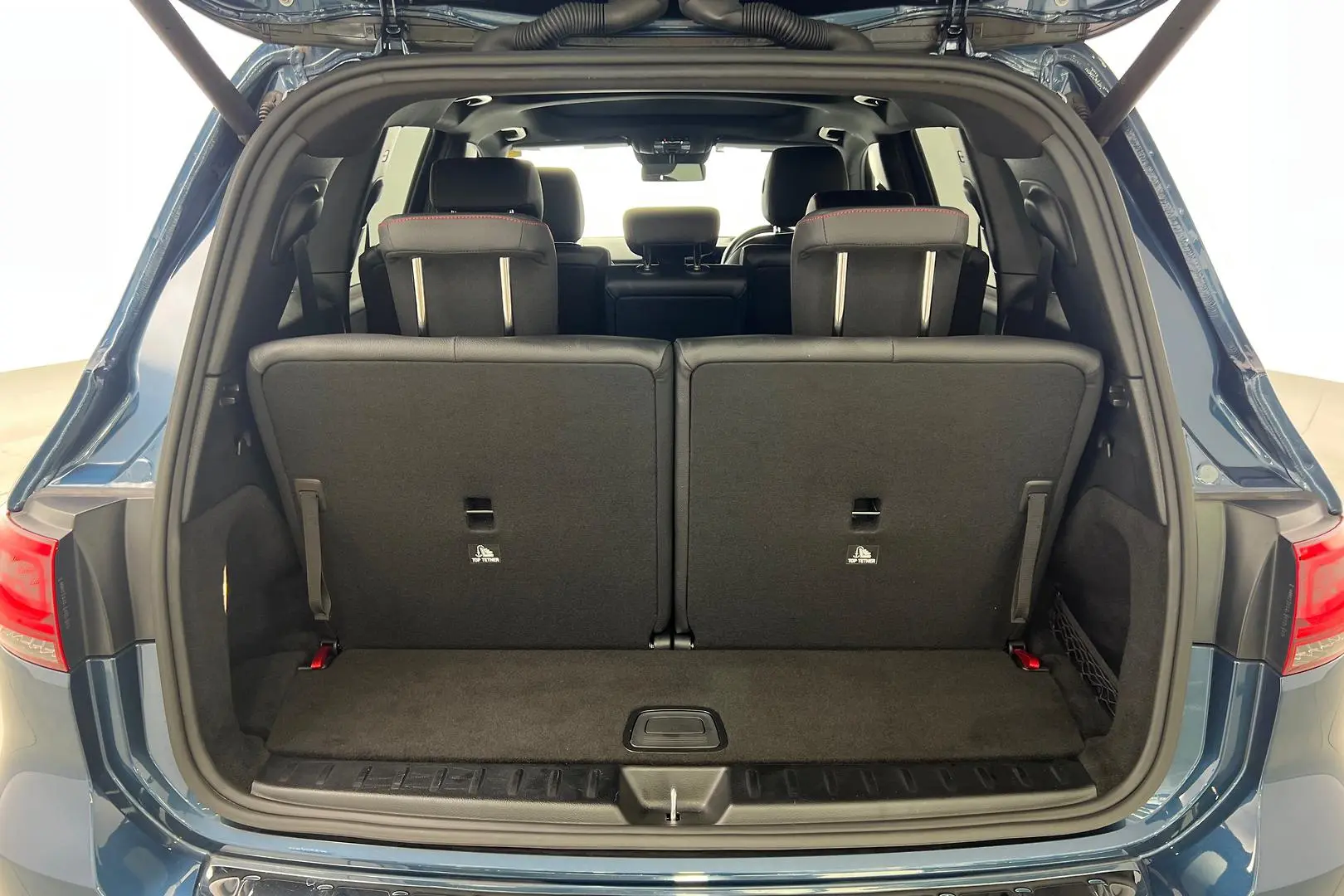 2021 Mercedes-Benz GLB-Class Gallery Image 20