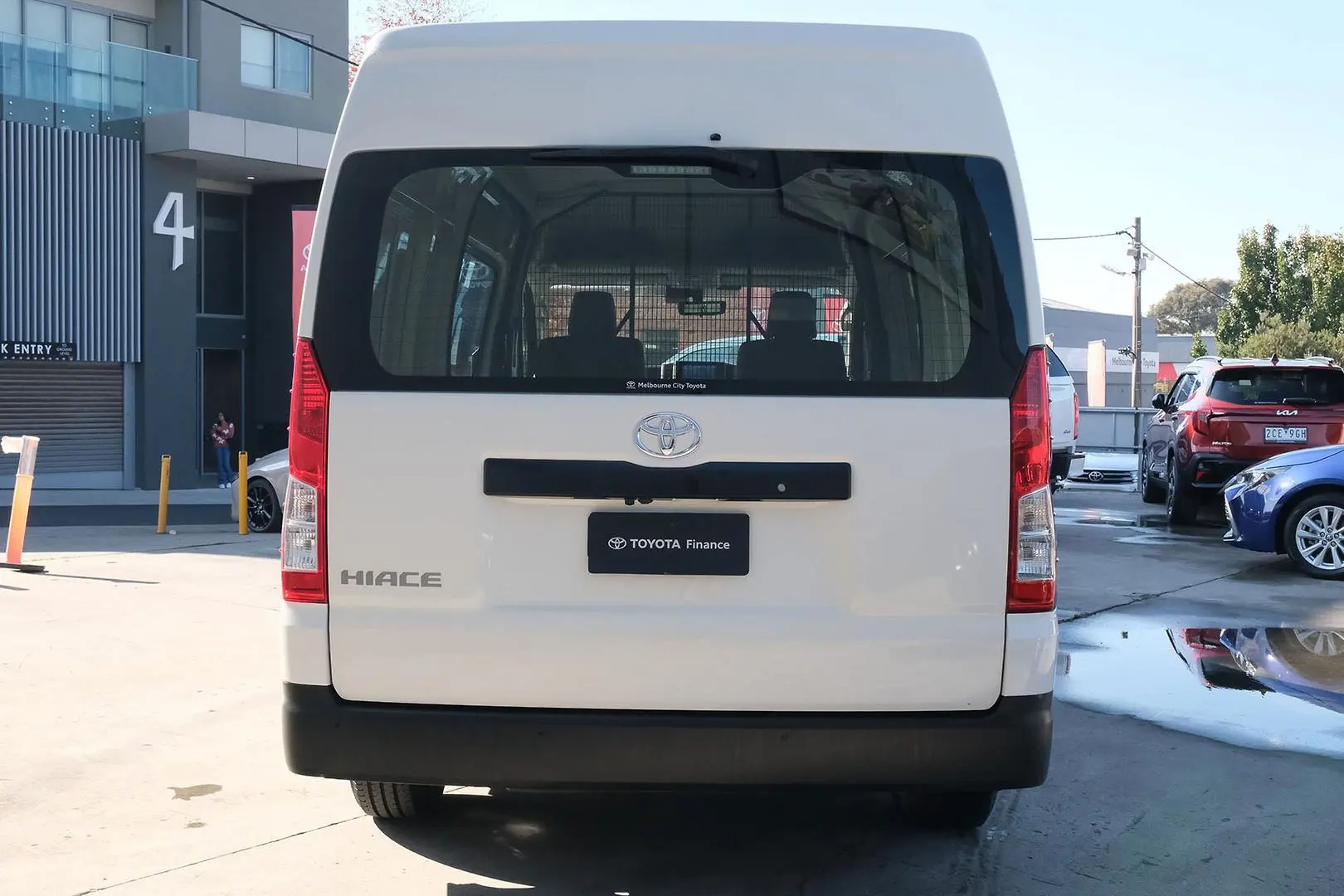 2022 Toyota Hiace Gallery Image 4