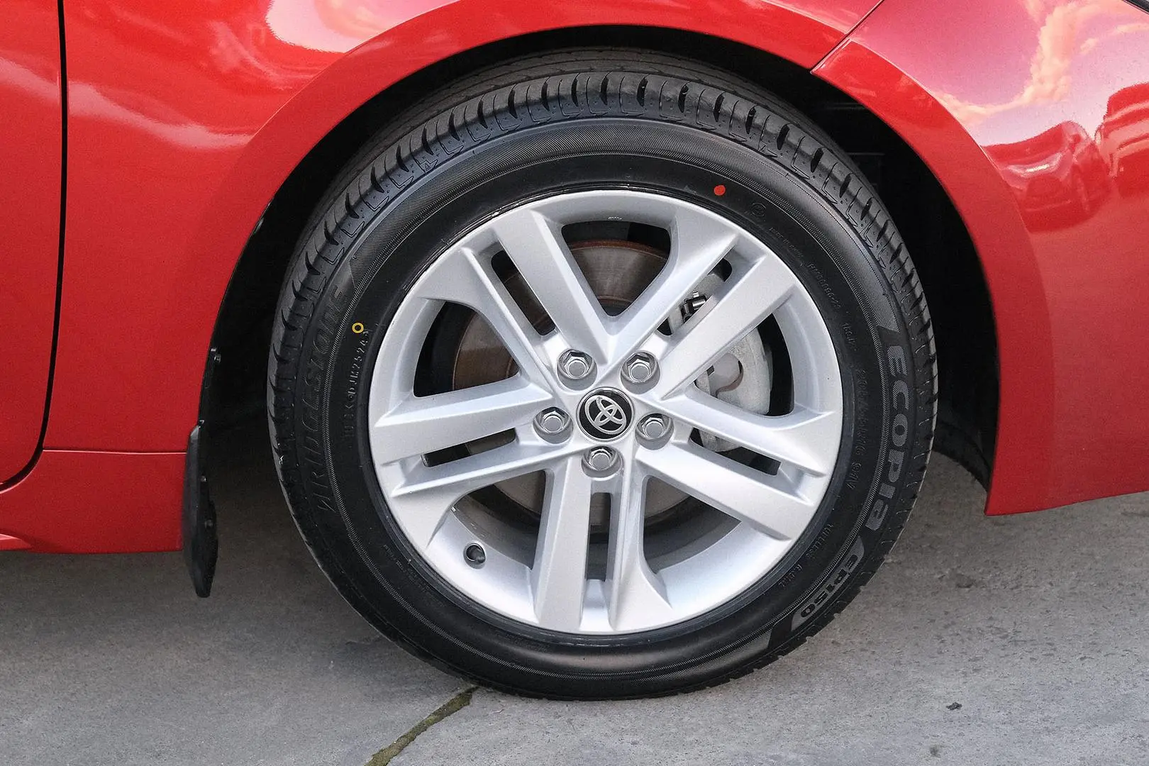 2019 Toyota Corolla Gallery Image 6