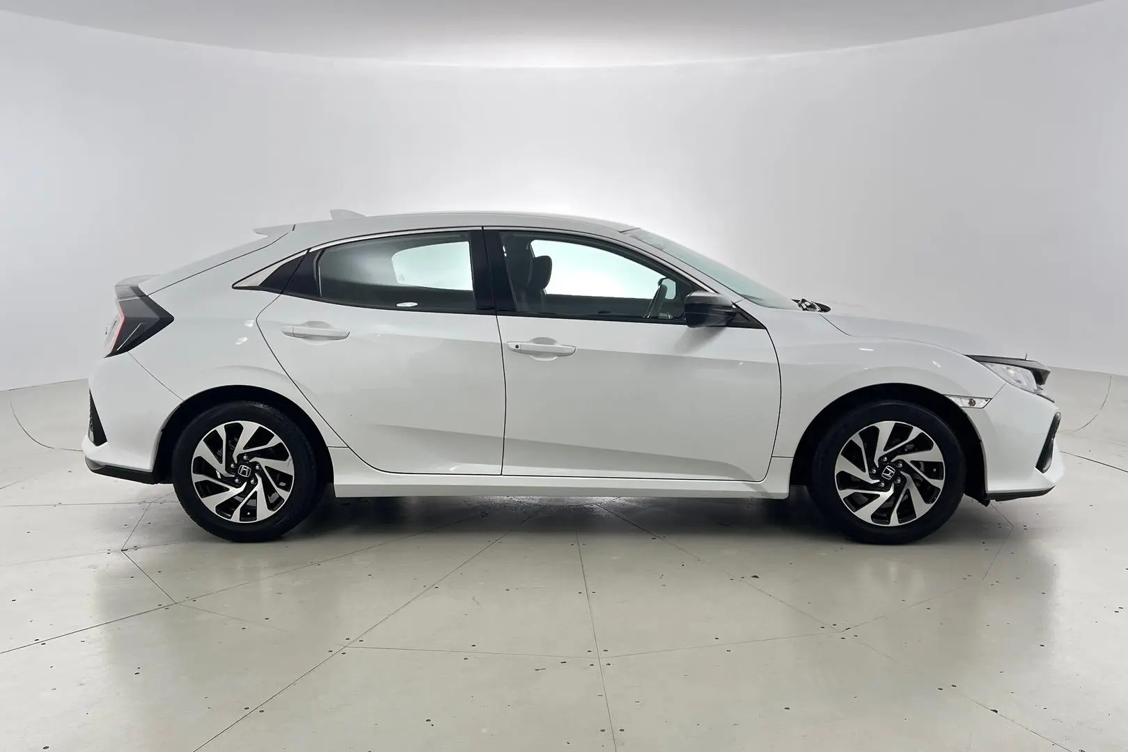2019 Honda Civic Gallery Image 5