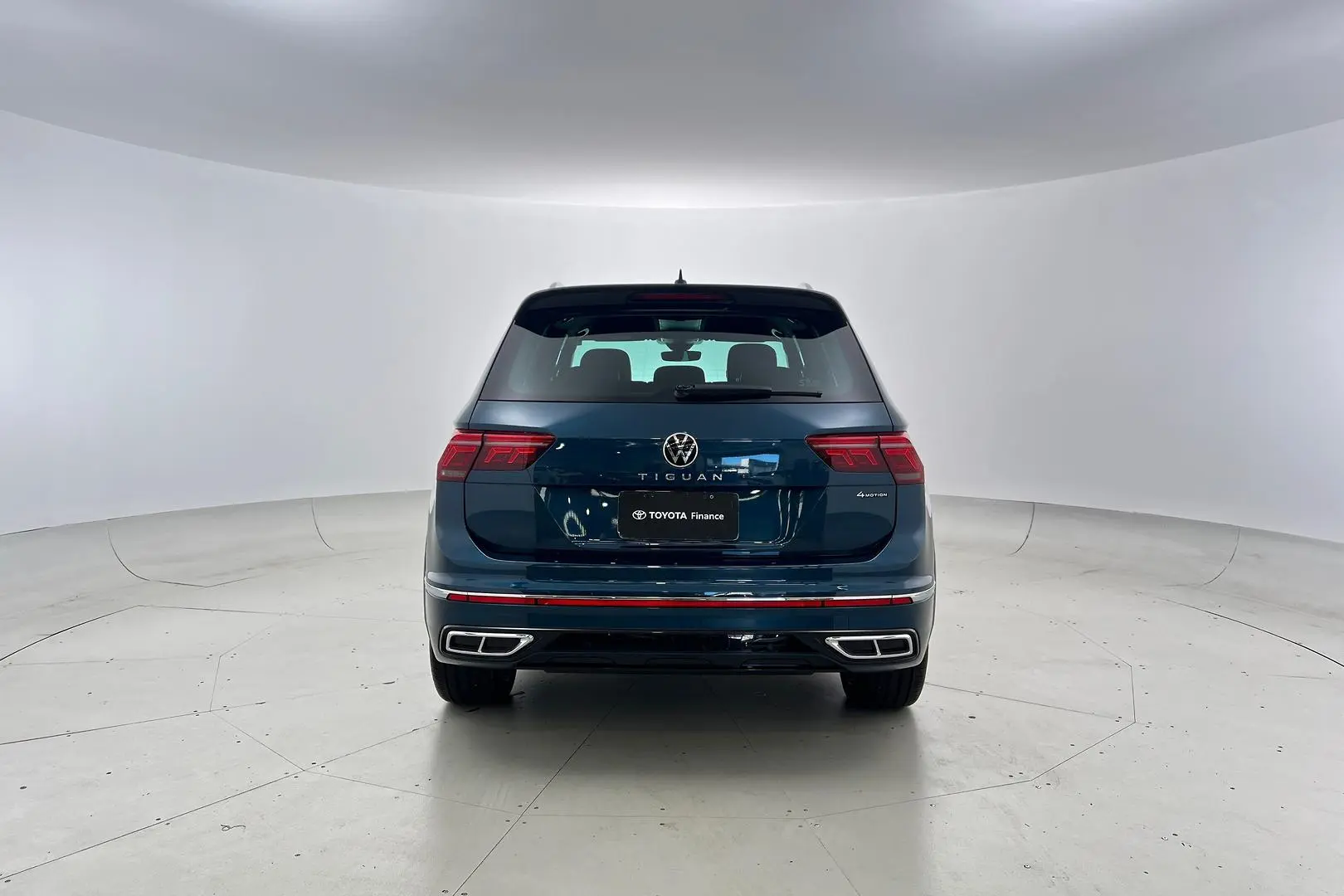 2023 Volkswagen Tiguan Gallery Image 3