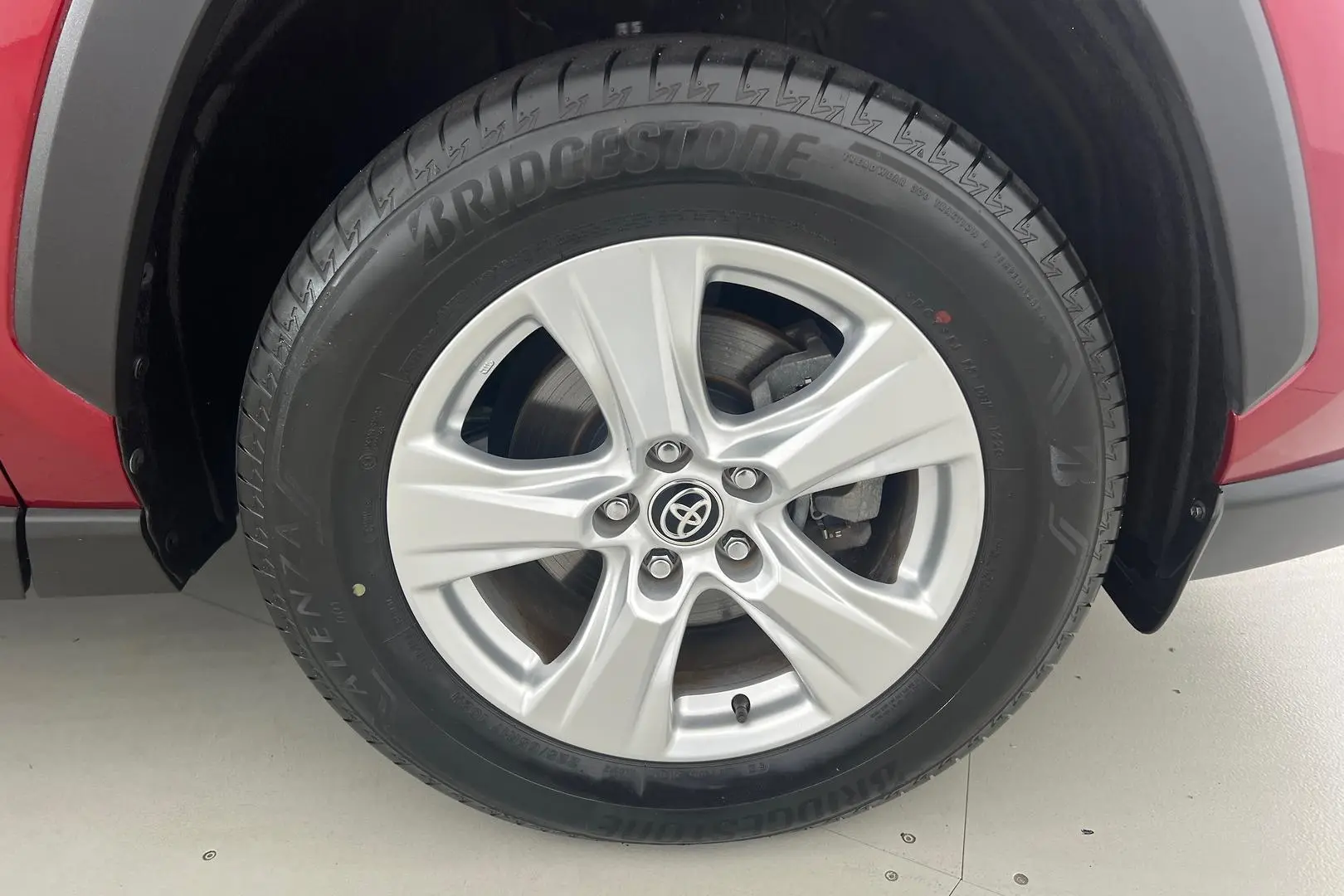 2020 Toyota RAV4 Gallery Image 17