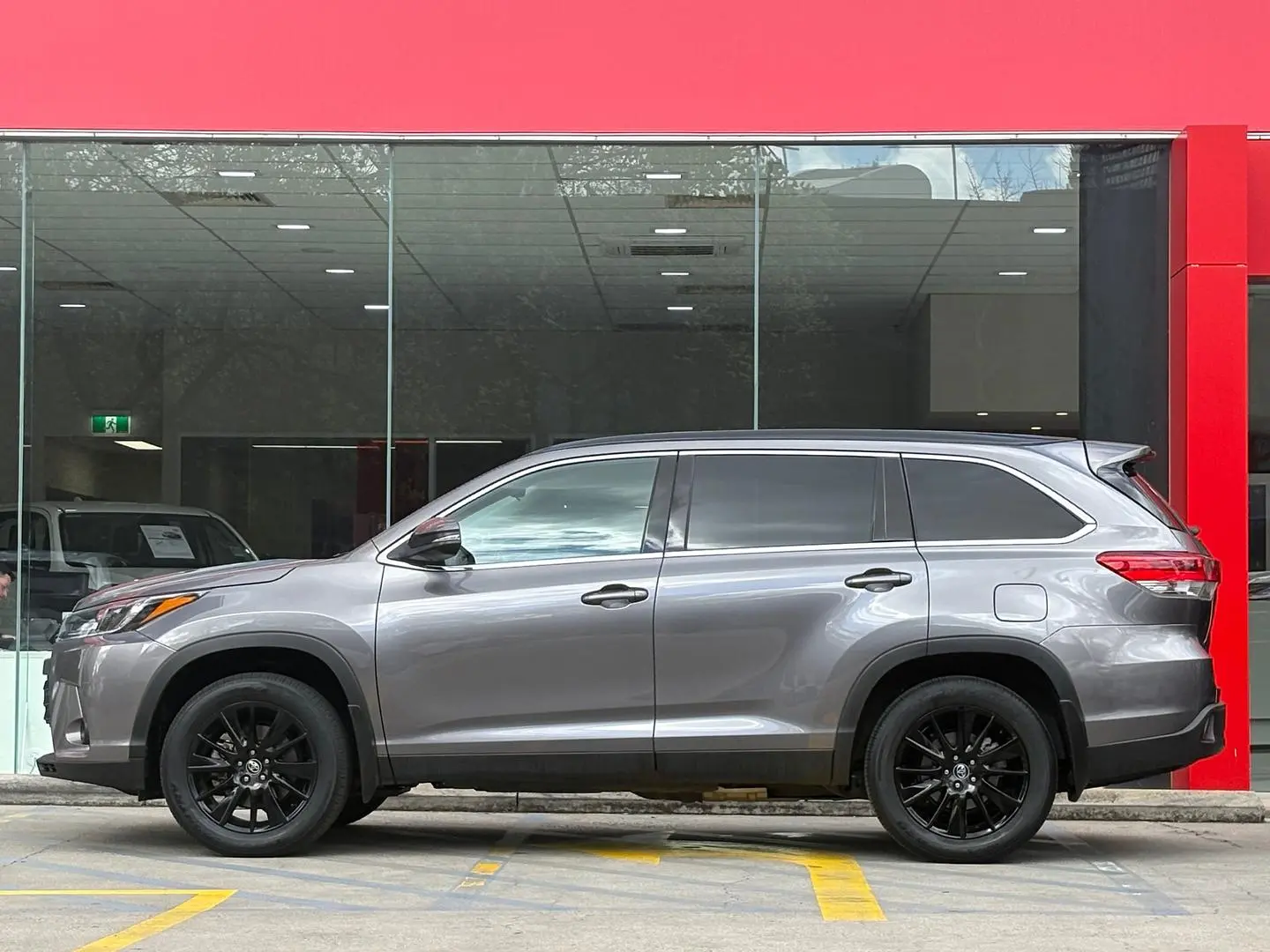 2019 Toyota Kluger Gallery Image 5