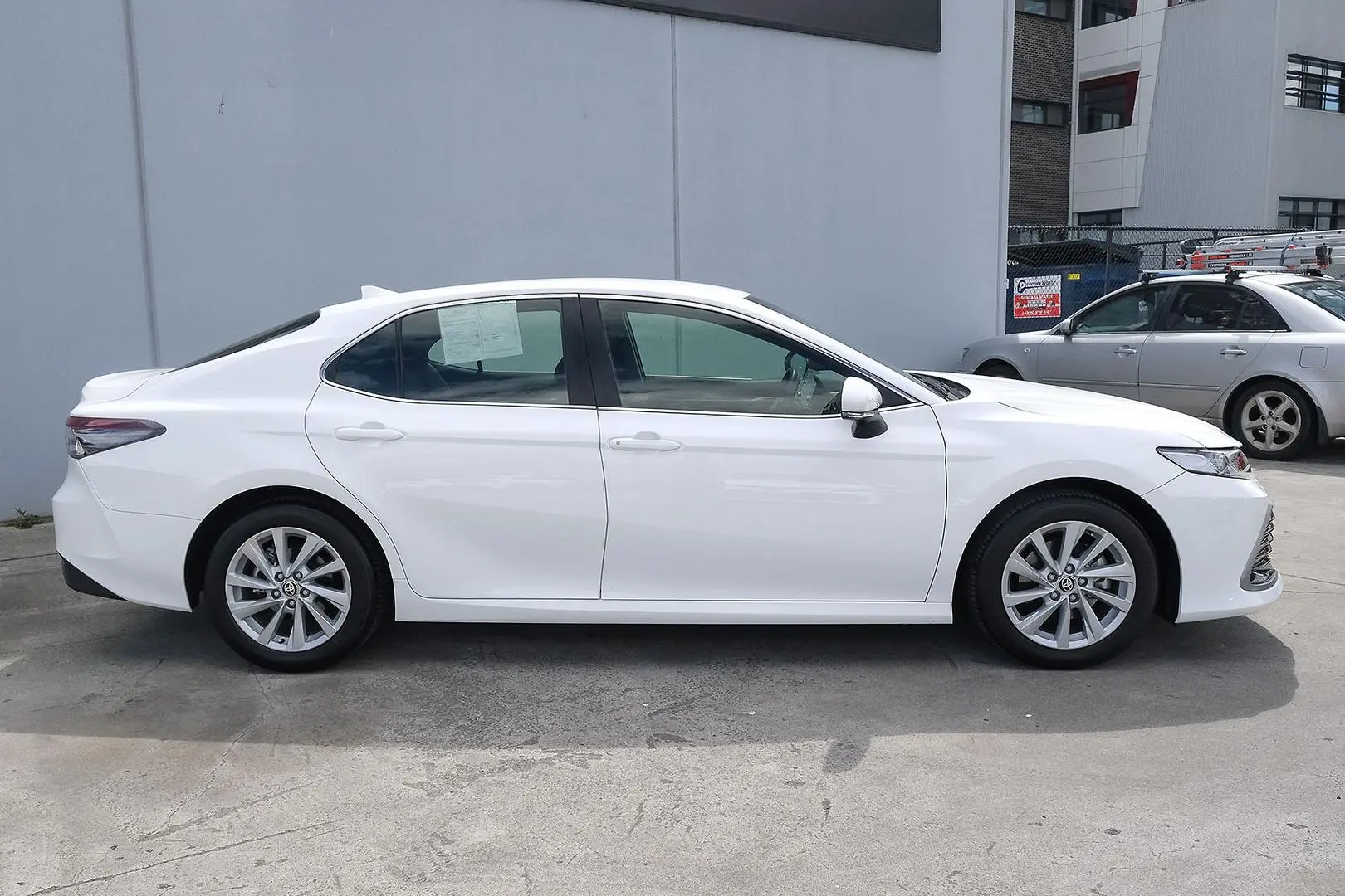 2024 Toyota Camry Gallery Image 5